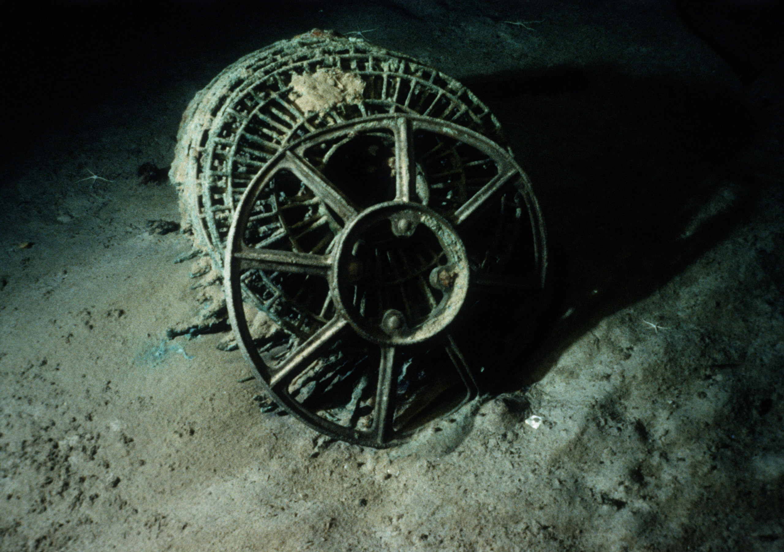ca. 1985 --- The insides of a power turbine of the Titanic lie on the Atlantic Ocean floor south of Newfoundland.