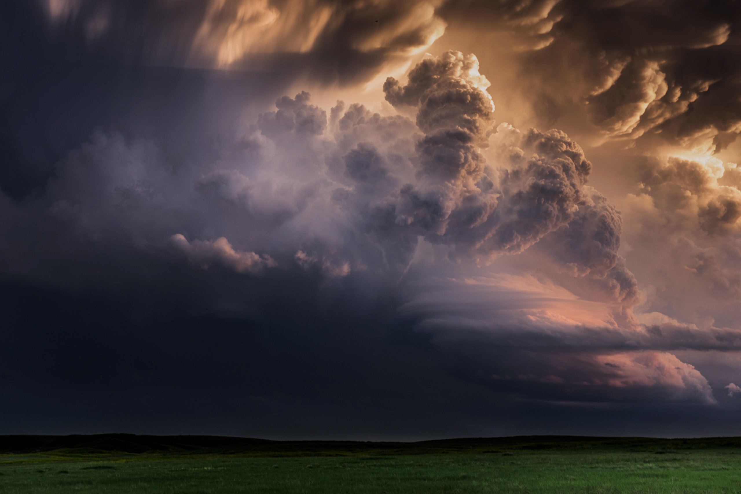 Impressive cloud structure associated with the intense convection of a severe storm near South Dakota’s Black Hills.