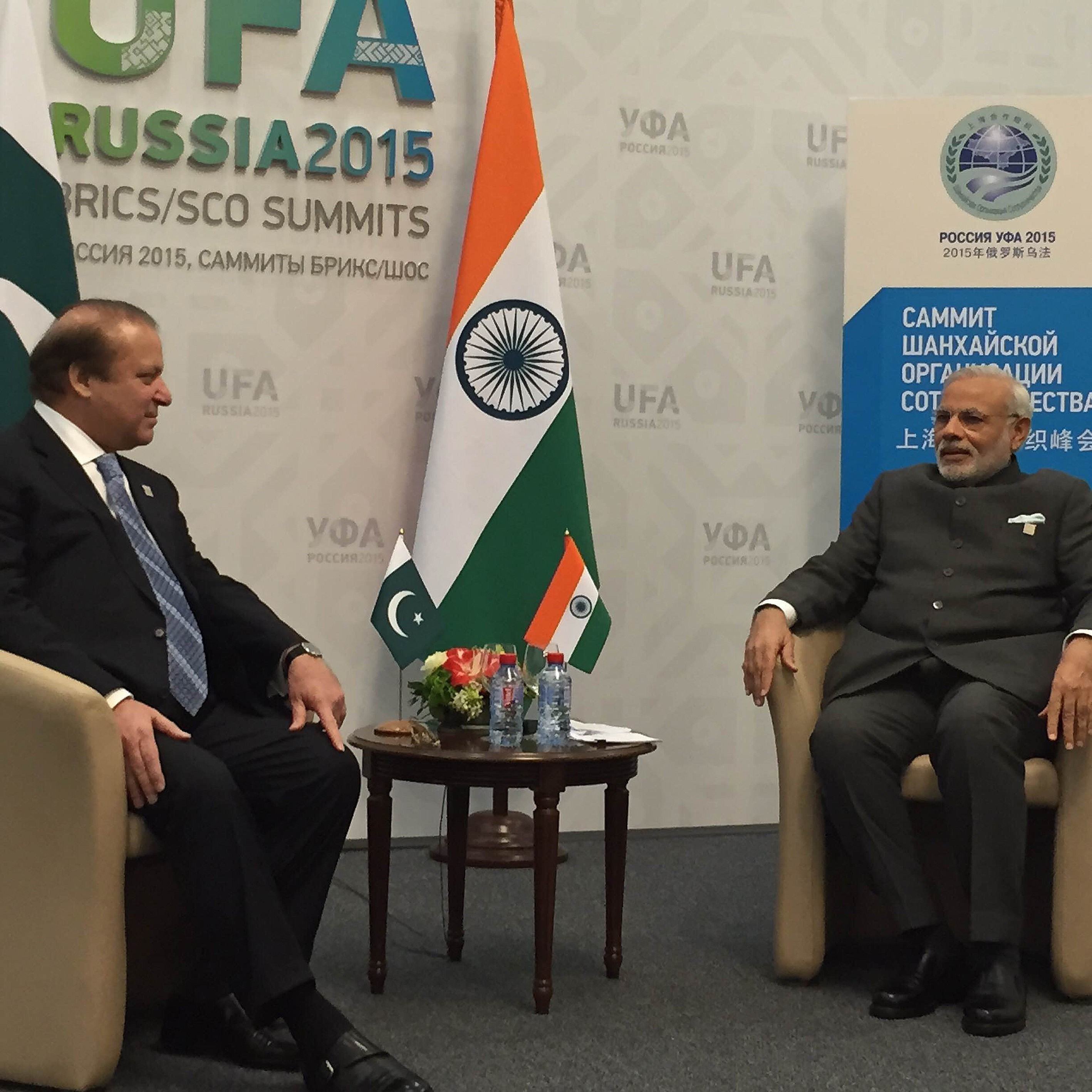Pakistani Prime Minister Muhammad Nawaz Sharif (L) and India's Prime Minister Narendra Modi (R) meet during Shanghai Cooperation Organization (SCO) summit in Ufa on July 10, 2015. (Anadolu Agency—Getty Images)