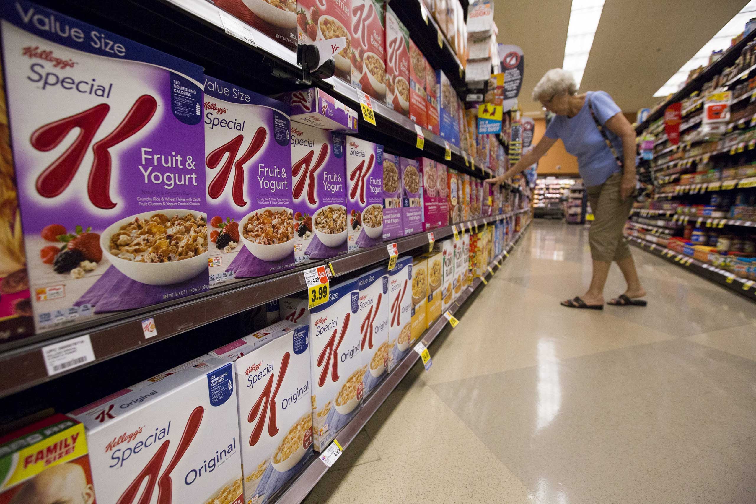 Kellogg's cereals are pictured at a grocery store in Pasadena, Calif. on Aug. 3, 2015. (Mario Anzuoni—Reuters)