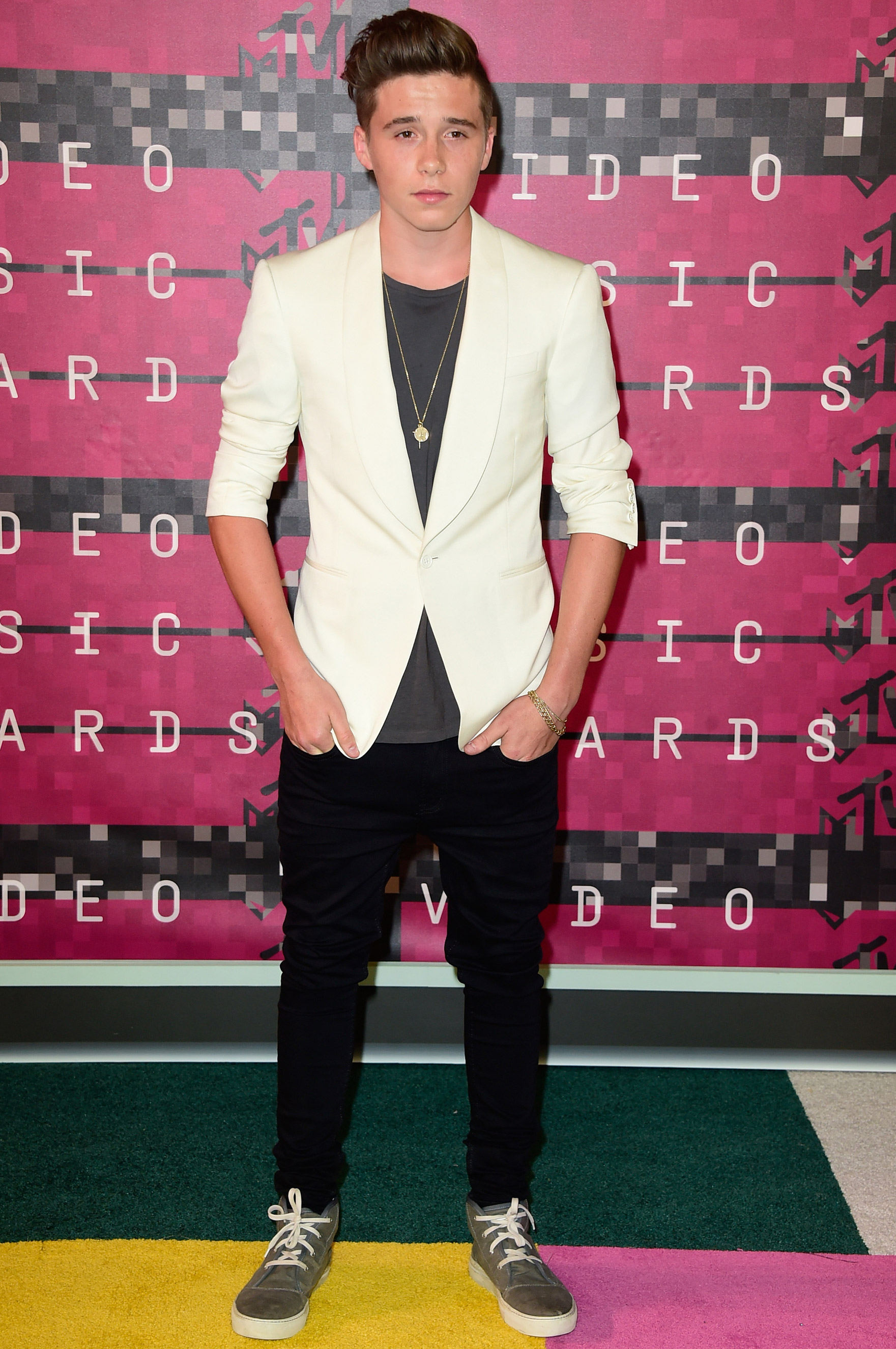 2015 MTV Video Music Awards Red Carpet Brooklyn Beckham