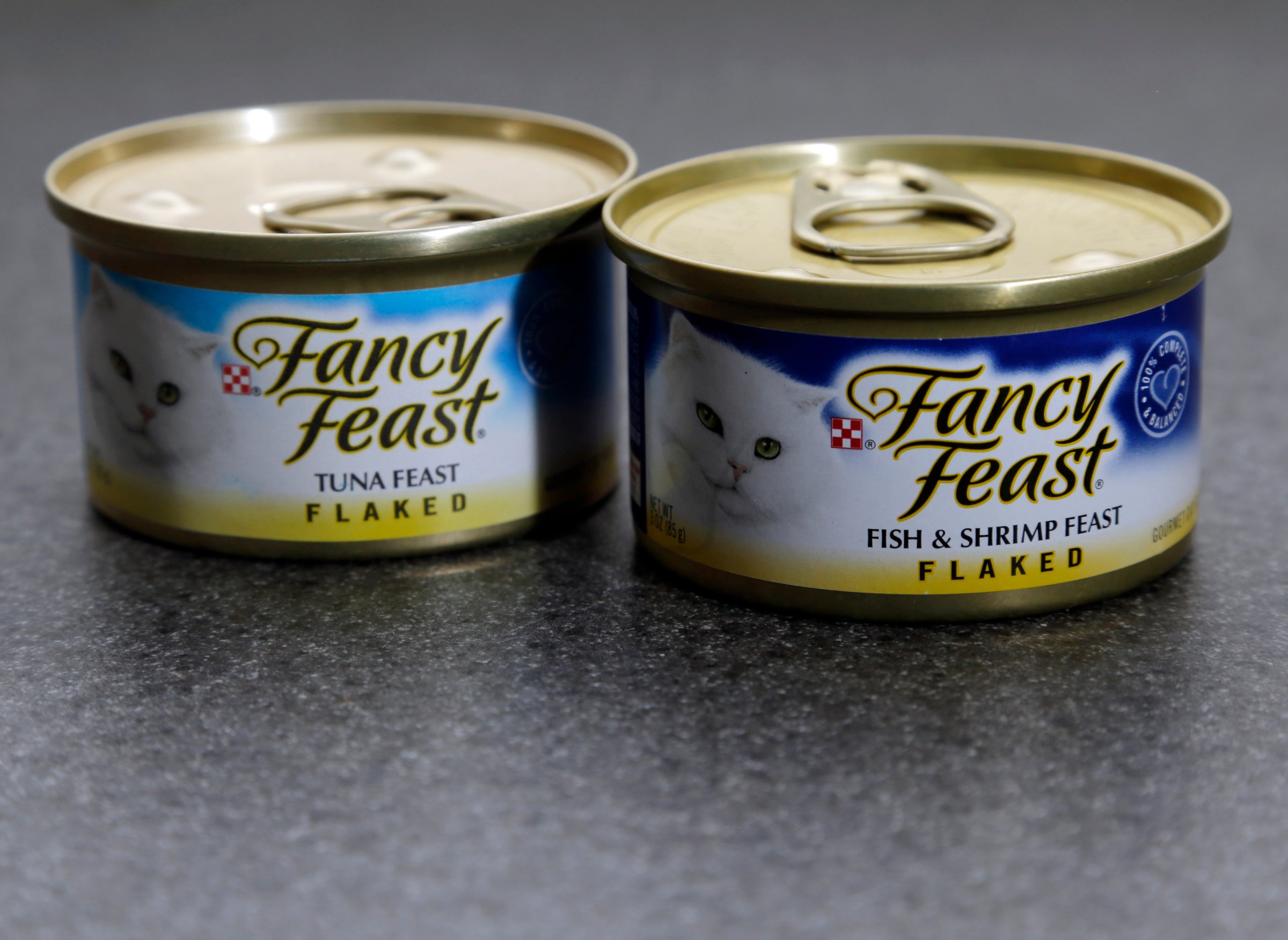 Fancy Feast cat food
