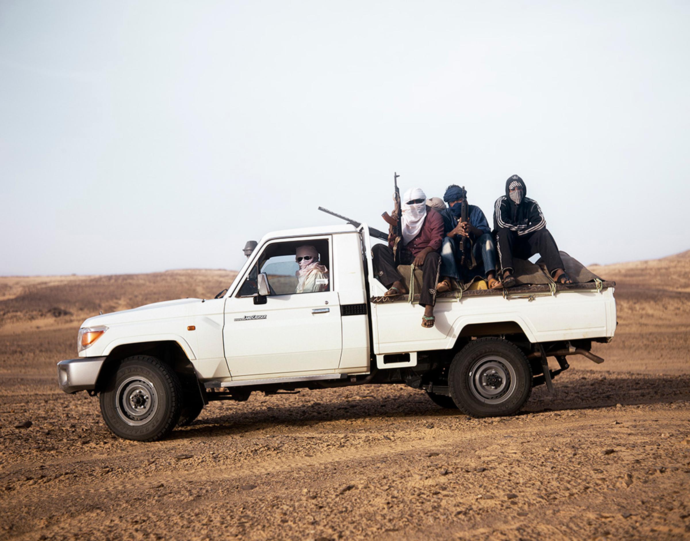 Independent Entrepreneurs - Salvador Pass Area - Northern Niger 2013.The Salvador Pass creates a natural corridor at the border between Niger and Libya, and has been used for centuries by all types of smugglers. More recently, it has been used by jihadis on their way between Northern Mali and Libya.Since mid-2014, French special forces alongside elements of the Niger army regularly build operations in the area to counter jihadi group movement, weapons and drug smuggling.