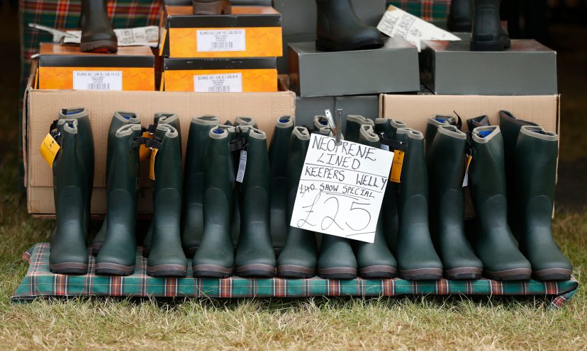 Glastonbury Festival Donates Abandoned Boots to Migrants | TIME