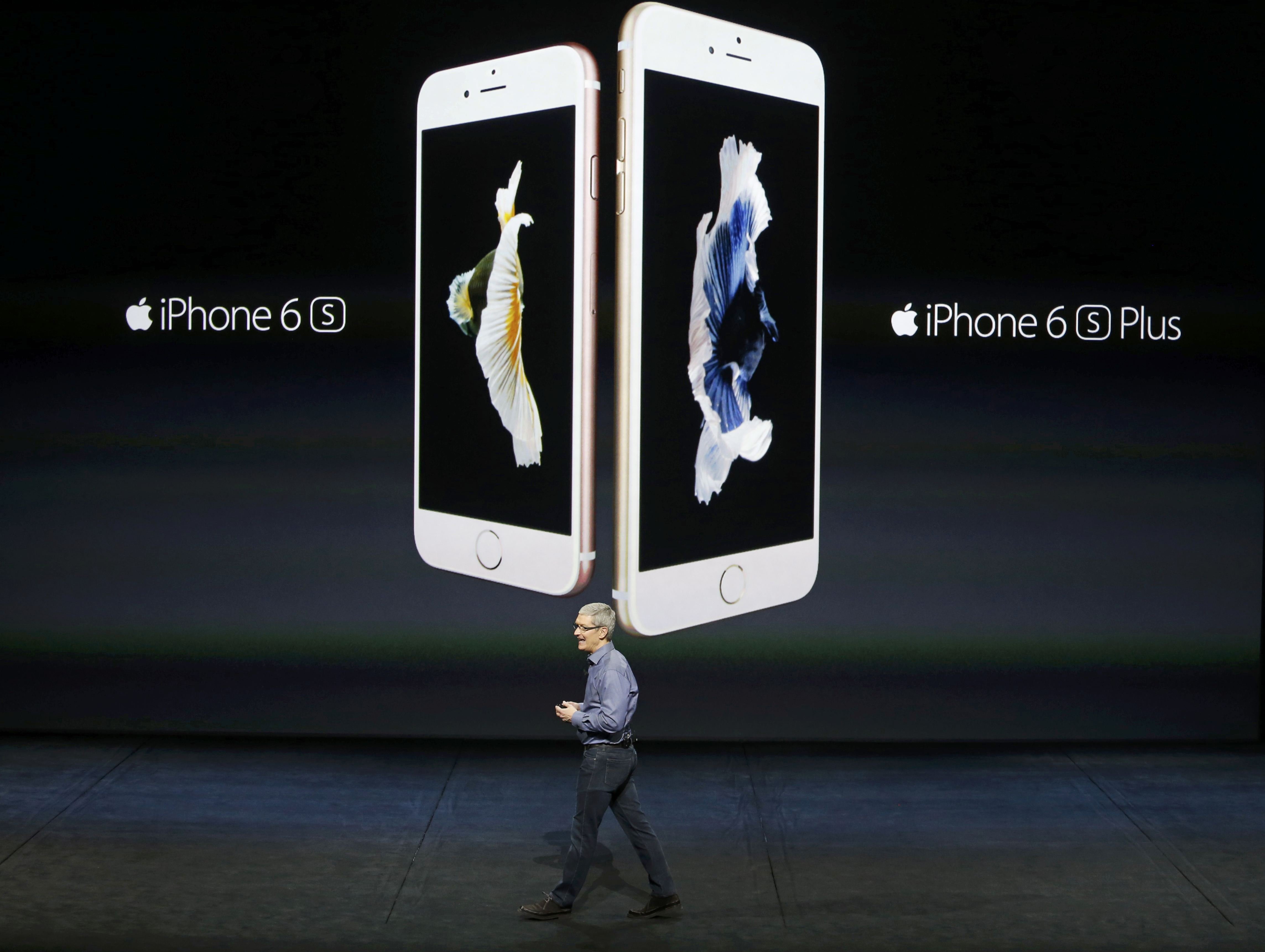 Apple CEO Tim Cook introduces the iPhone 6s and iPhone 6sPlus during an Apple media event in San Francisco, California