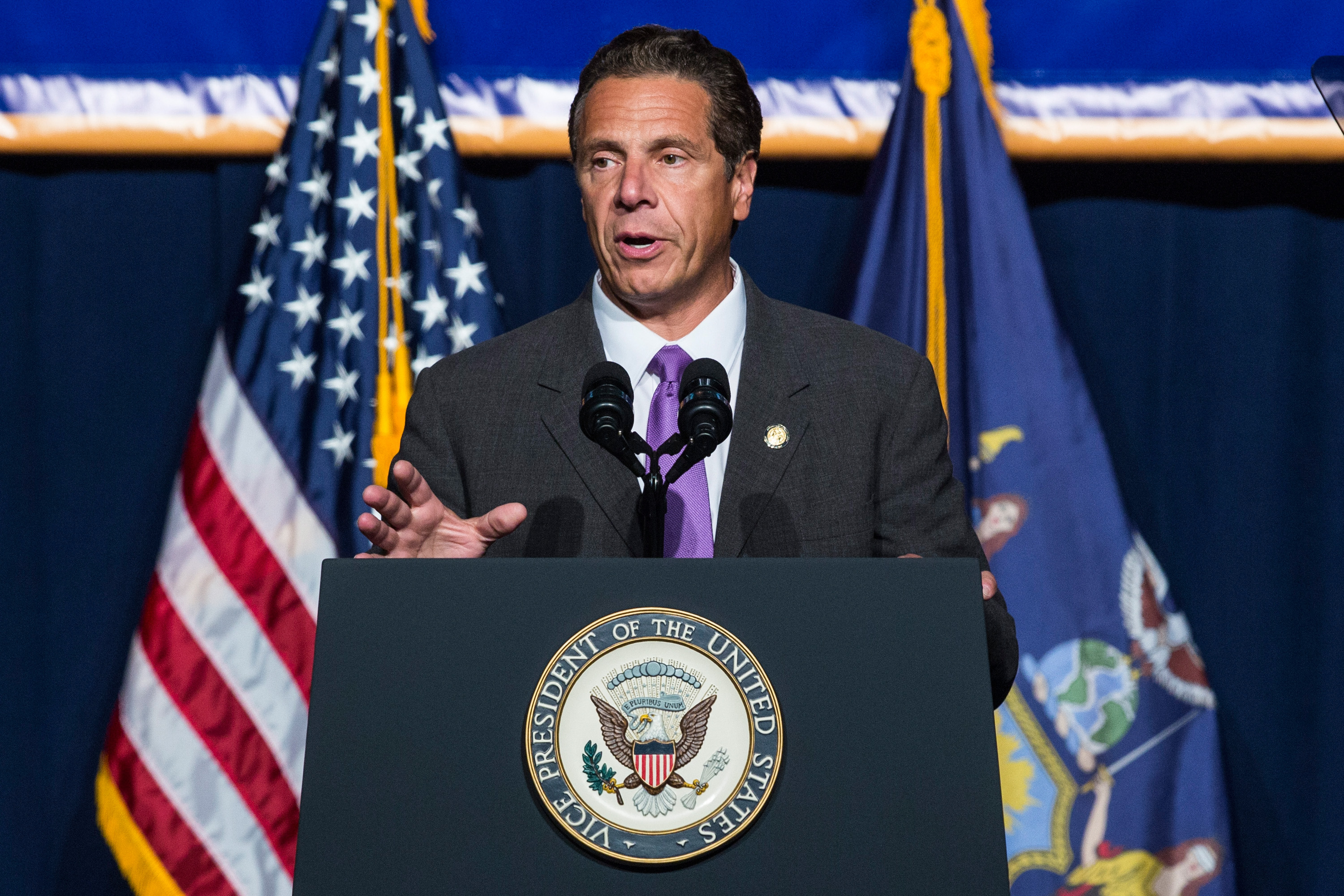 New York Governor Andrew Cuomo announces his support to raise the minimum wage for the state of New York to $15 per hour on Sept. 10, 2015. (Andrew Burton—Getty Images)