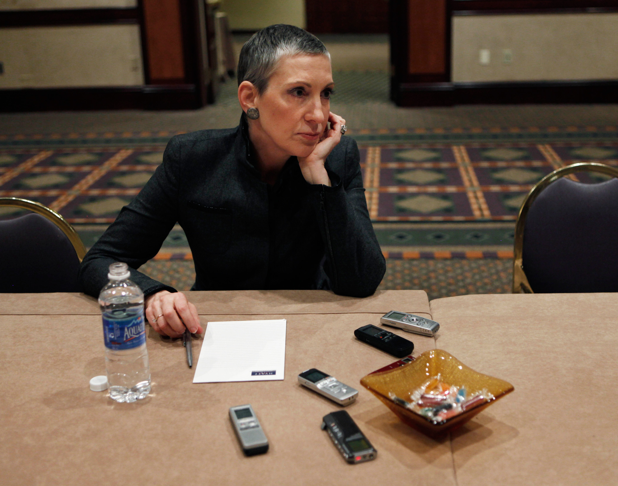 Carly Fiorina holds a roundtable discussions with reporters in on Nov. 18, 2009 in Washington.