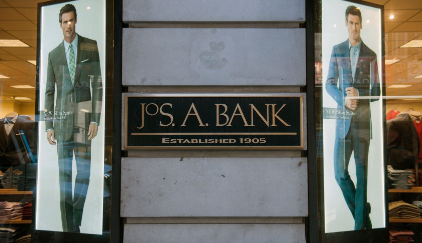 A Jos. A. Bank Clothiers Inc. Store Ahead Of Earnings Figures