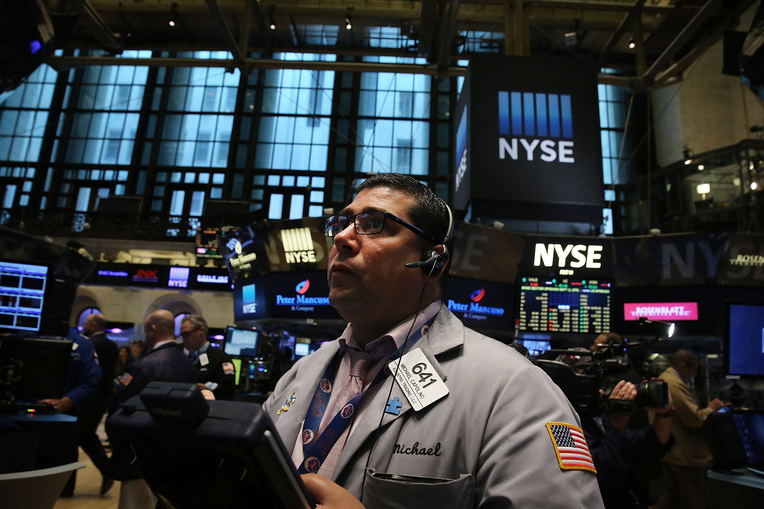 Traders work on the floor of the New York Stock Exchange (NYSE) on September 11, 2015 in New York City. (Spencer Platt&mdash;Getty Images)