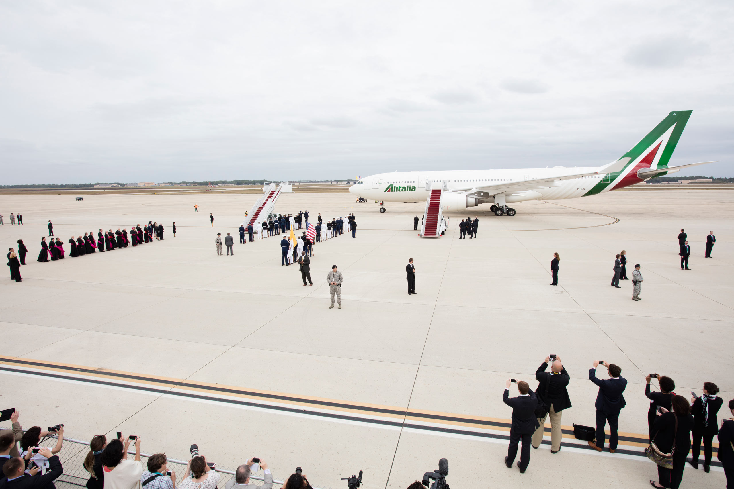 Pope Francis lands at  Joint Base Andrews, Md., as he begins a six-day trip to the U.S. Sept. 22, 2015.