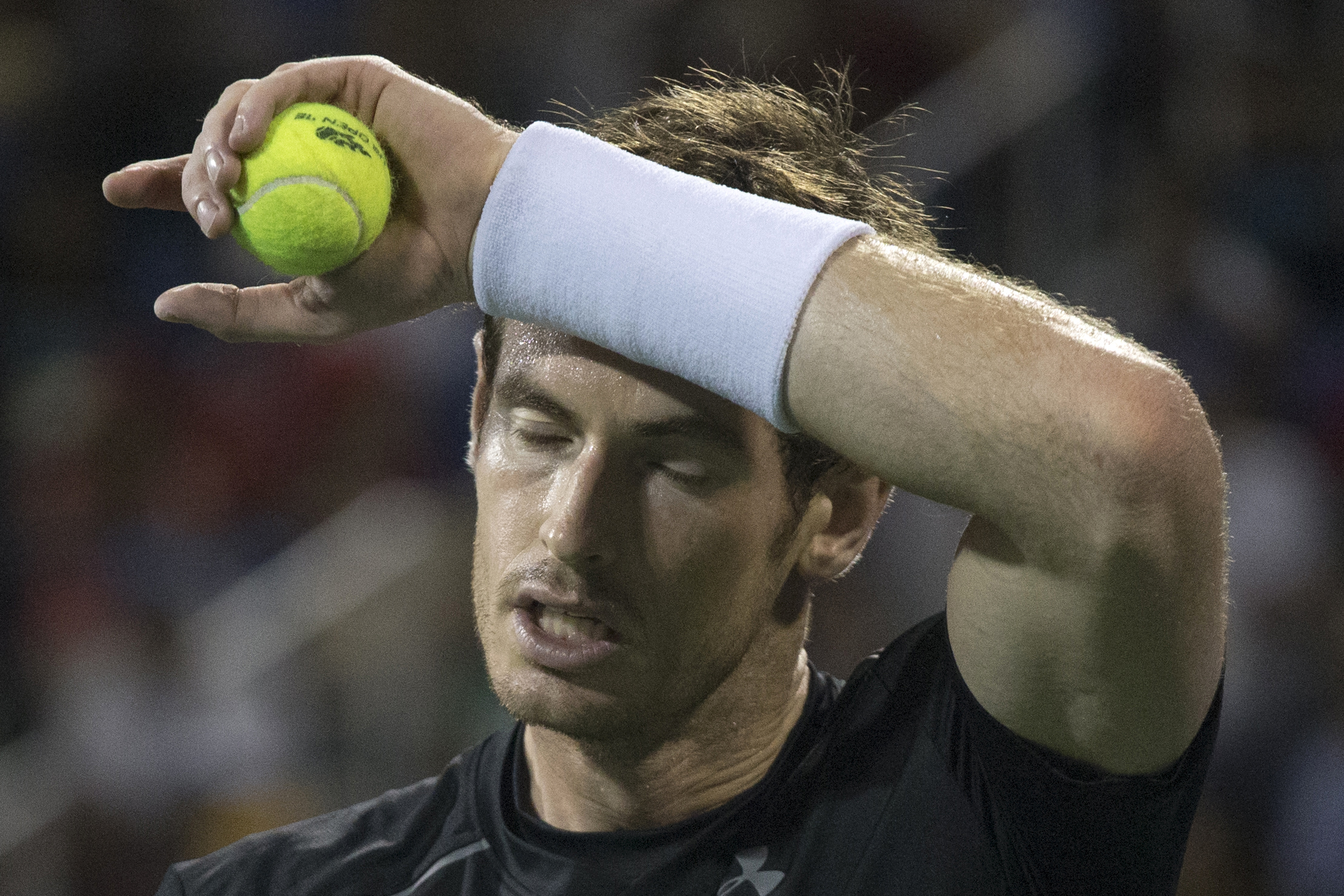 Murray of Britain reacts after losing a point against Anderson of South Africa during their fourth round match at the U.S. Open Championships tennis tournament in New York