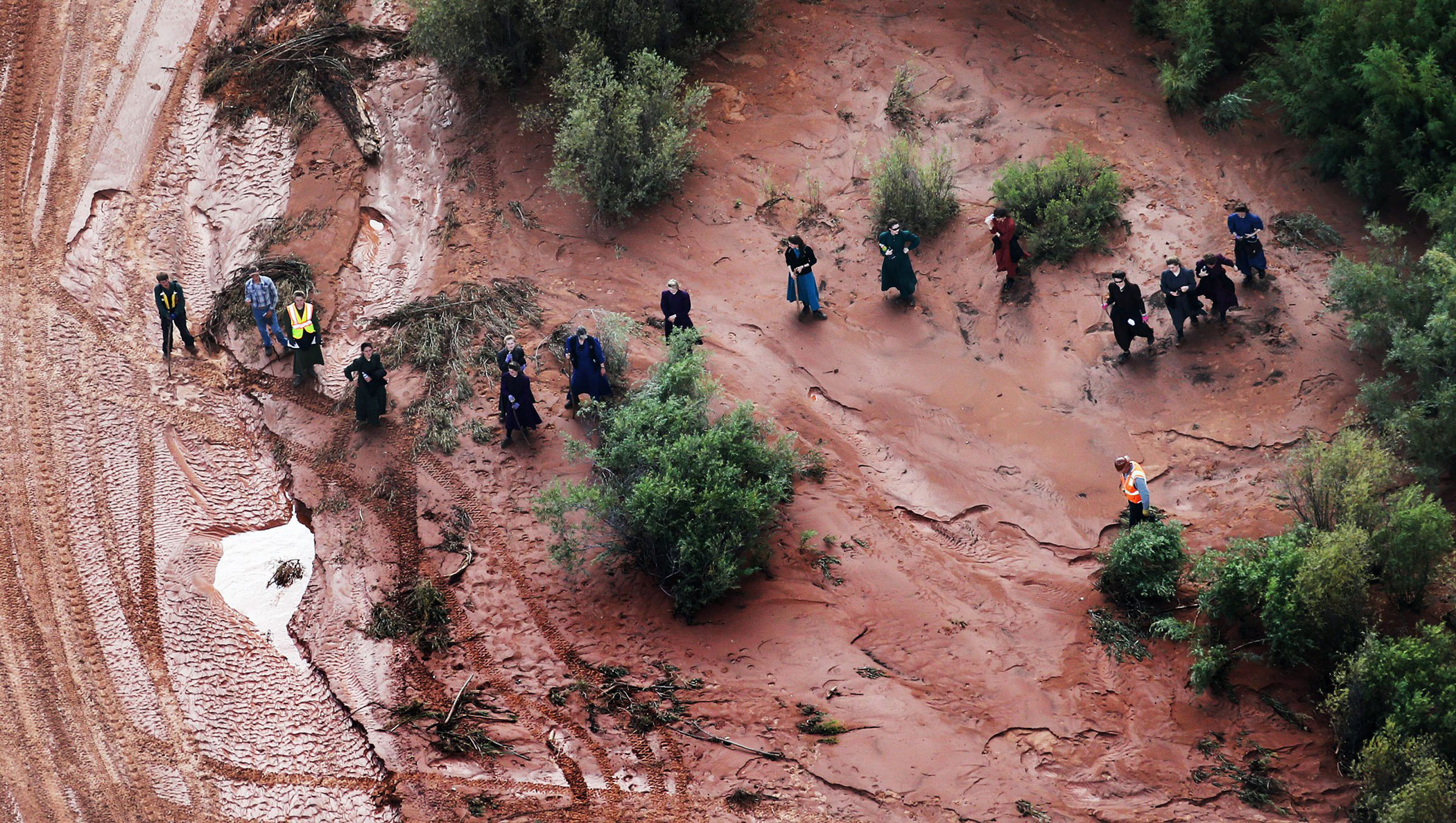In this aerial photo searchers continue looking for 6-year-old Tyson Lucas Black on Sept. 16, 2015 in Zion National Park, Utah (Scott G Winterton—AP)