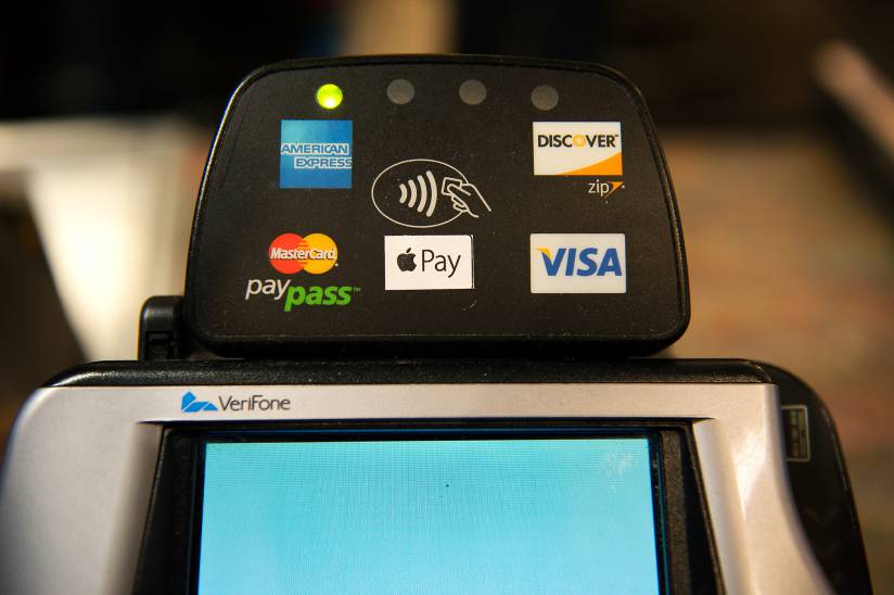 Does McDonald’s Accept Google Pay & Samsung Pay? (Guide)