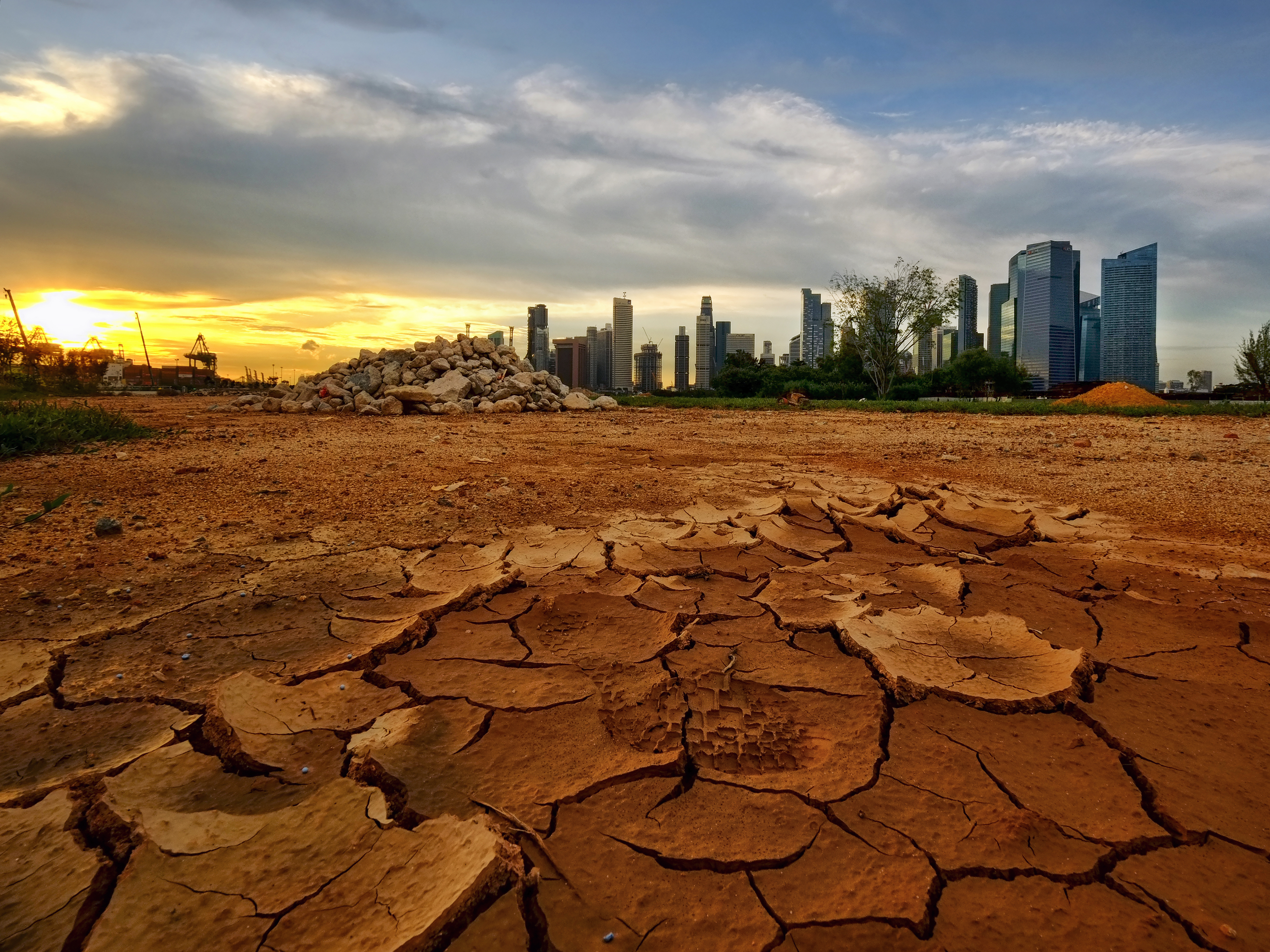 Последствия изменений окружающей среды. Глобальное потепление опустынивани. Опустынивание Австралии. Глобальные потрепление. Глобальное потепелени.