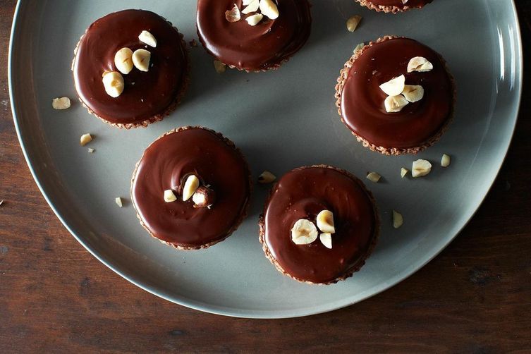 cupcake-chocolate-icing
