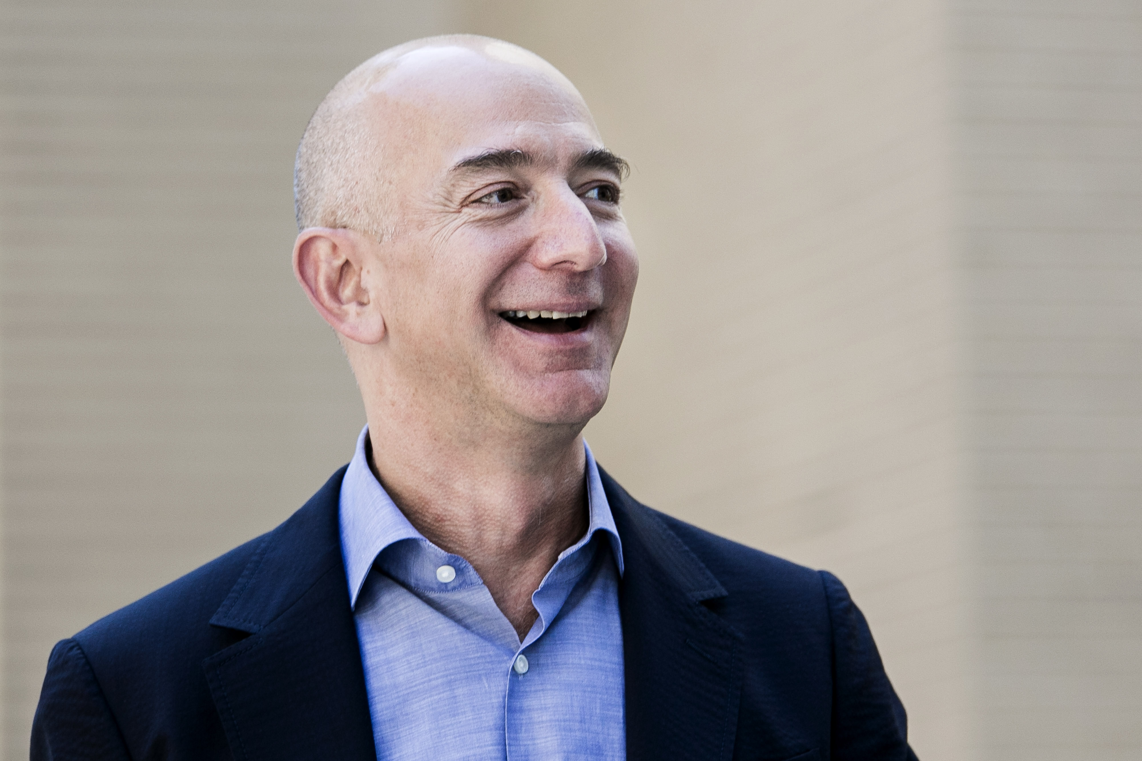 New Washington Post Owner Jeff Bezos Addresses Newsroom