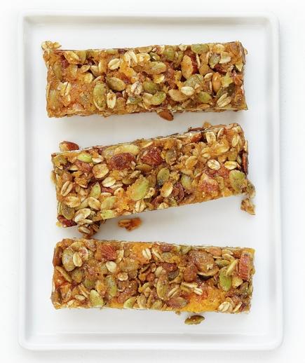healthy-snack-ideas-homemade-granola-bars