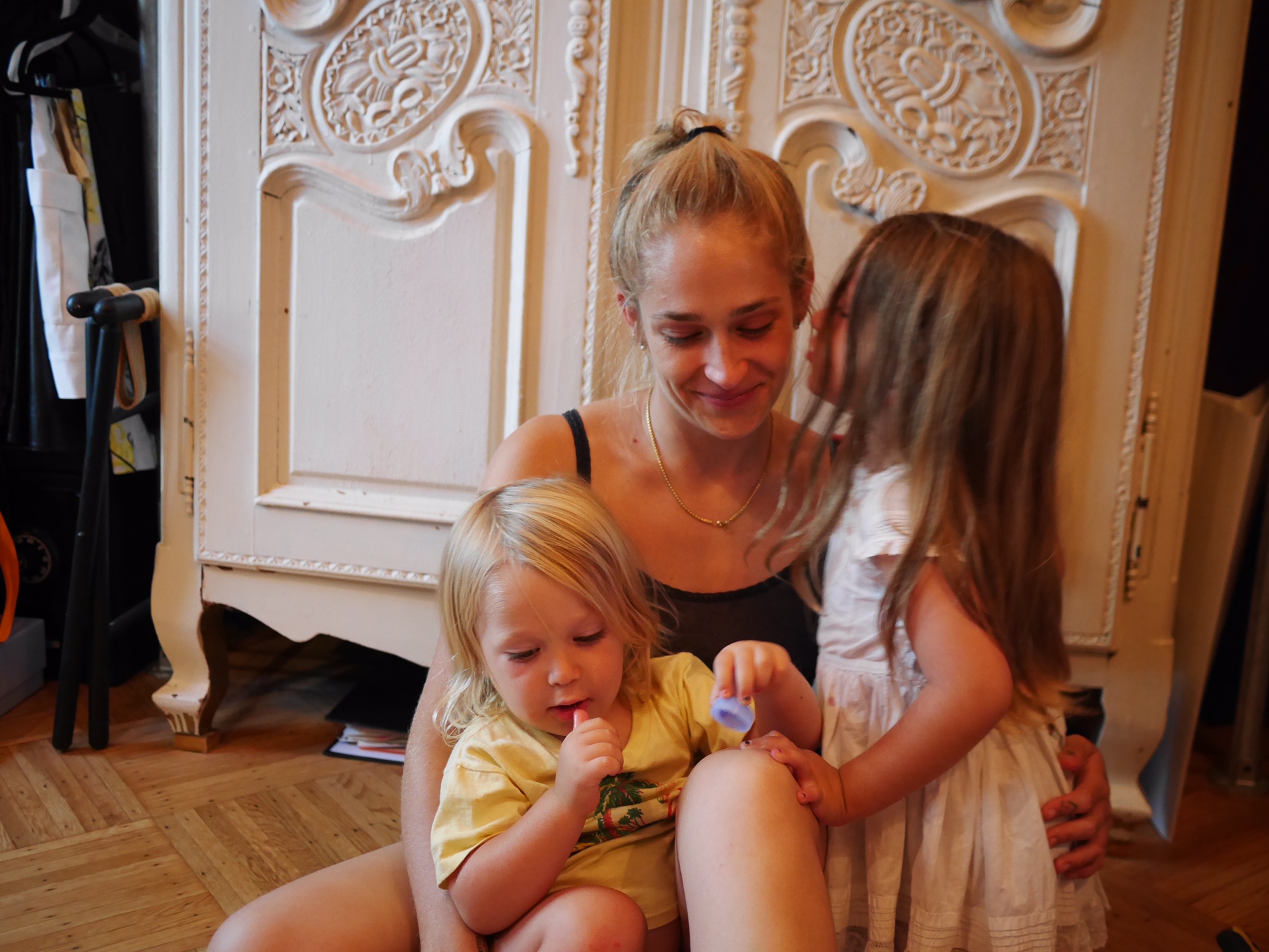 Kirke, 30, at home in Brooklyn with her children, Memphis, 2, and Rafa, 5 (Mike Mosberg)