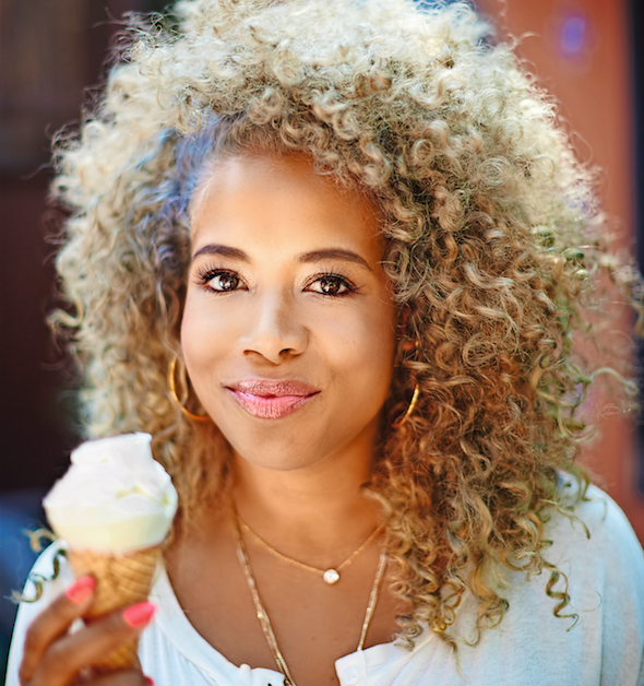 The 43-year old daughter of father Kenneth Rogers and mother Eveliss Rogers Kelis in 2023 photo. Kelis earned a  million dollar salary - leaving the net worth at  million in 2023