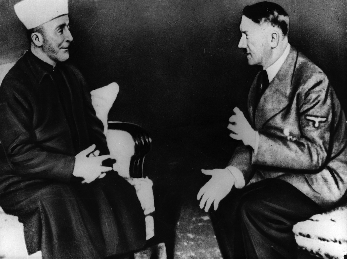 Adolf Hitler talking to Grand Mufti Haj Amin el Husseini (Keystone / Getty Images)