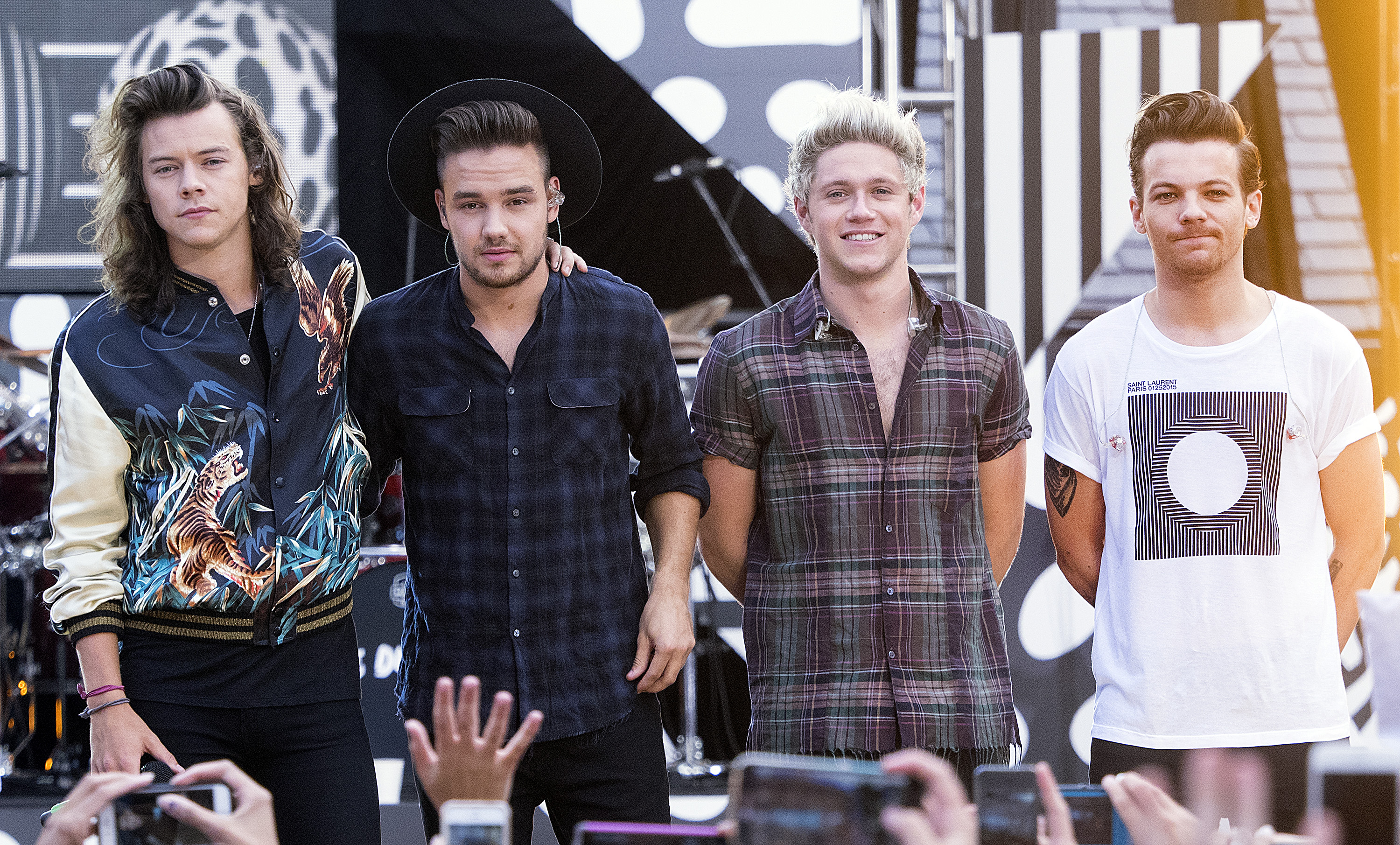 (L-R) Harry Styles, Liam Payne, Niall Horan and Louis Tomlinson of One Direction perform on 