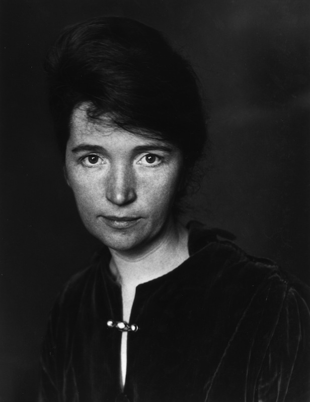 circa 1915:  Studio headshot portrait of American social reformer Margaret Sanger, founder of the birth control movement. (Hulton Archive / Getty Images)
