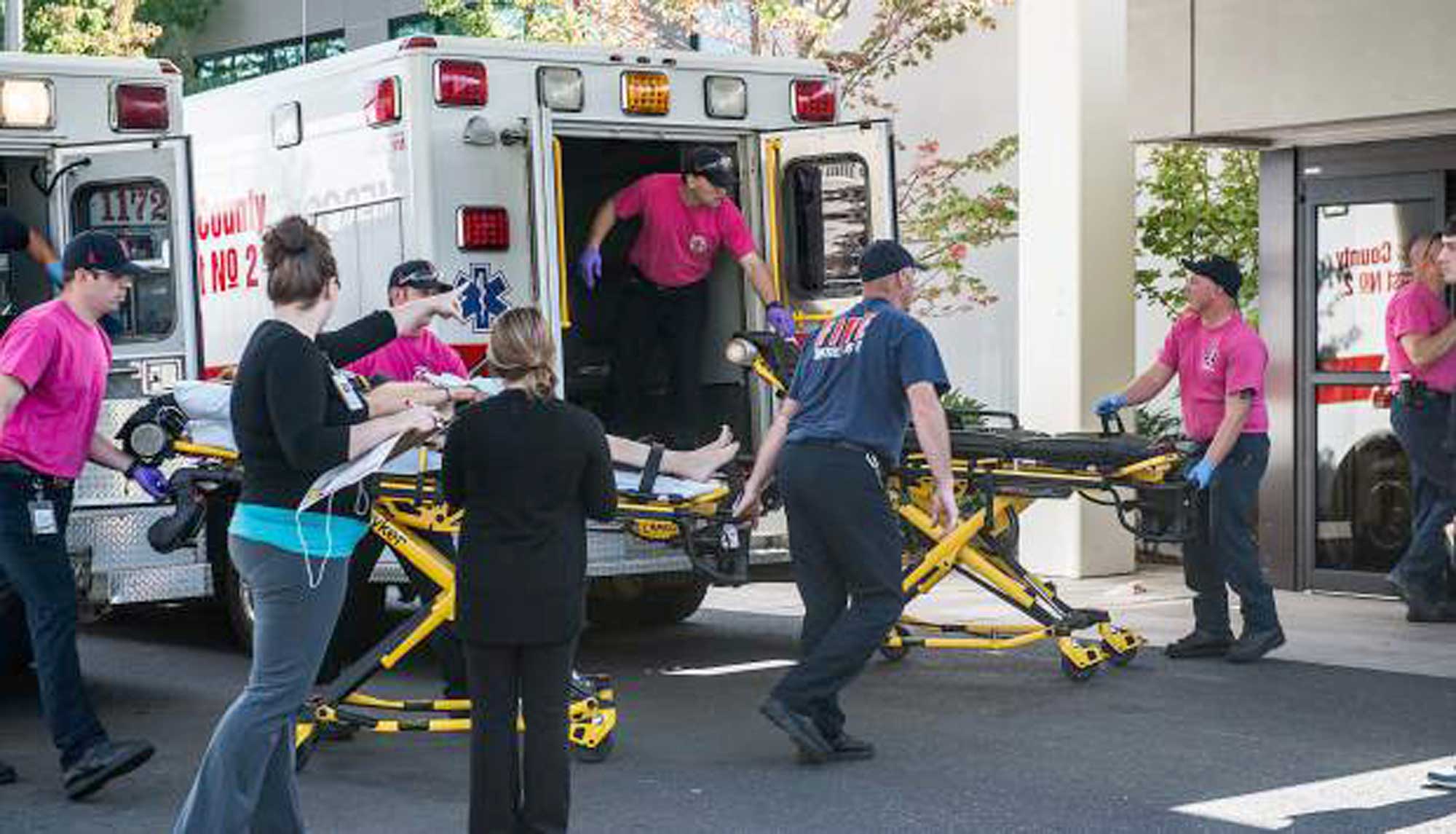A patient is wheeled into the emergency room at Mercy Medical Center in Roseburg, Ore., following a deadly shooting at Umpqua Community College, in Roseburg,, Oct. 1, 2015. (Aaron Yost—AP)