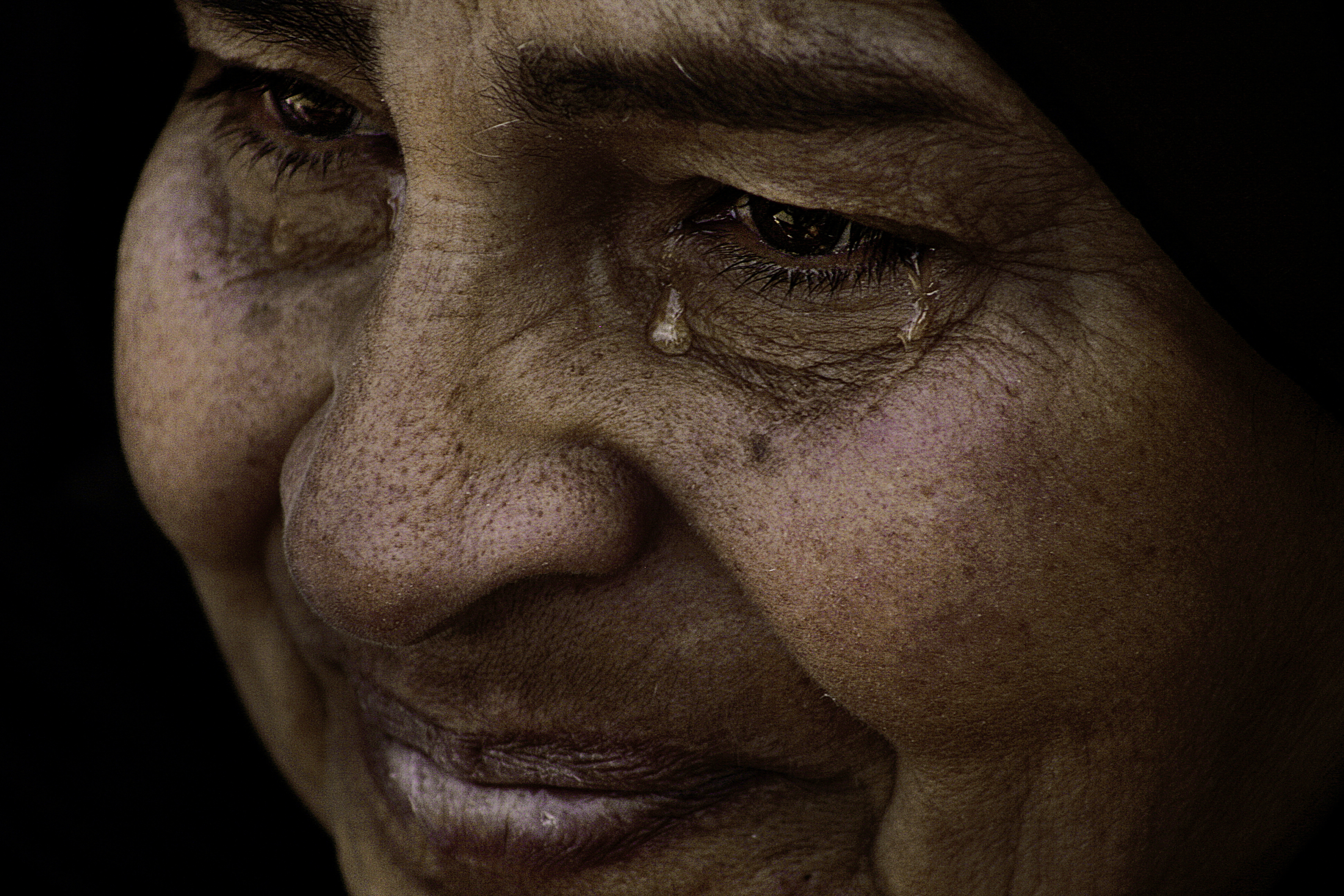 Faces of a Revolution #7: Safeya's Tears
                              (February 22, 2012
                              Cairo, Egypt)