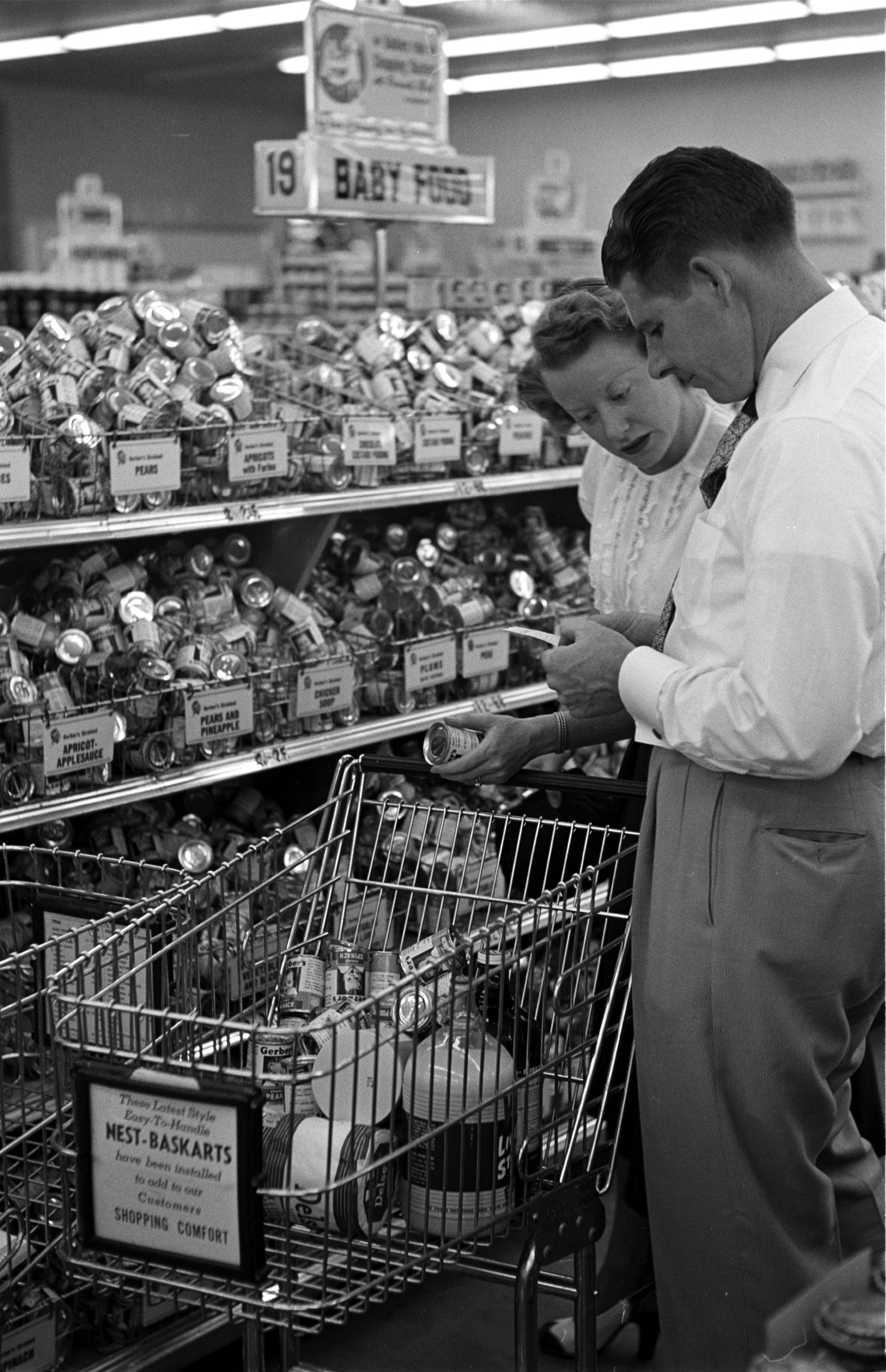Bernice and Robert Linville shop for baby food.