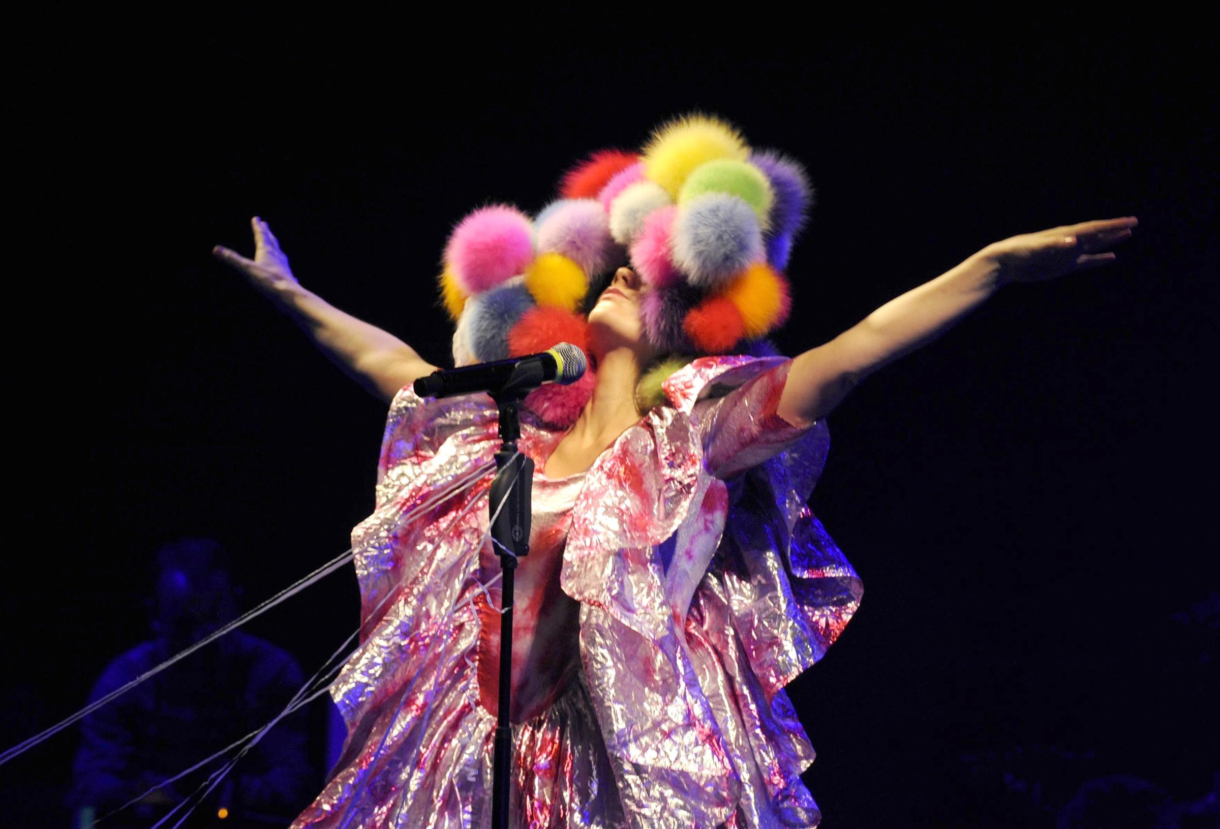 Bjork performs at Hammersmith Apollo in London on April 14, 2008.
