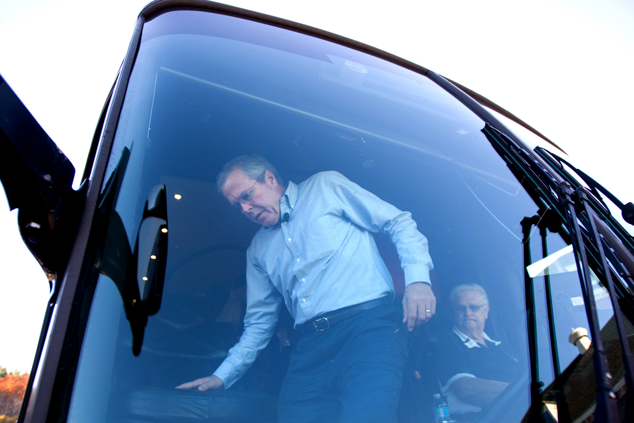 Republican presidential candidate Jeb Bush gets off his campaign bus in Goffstown, N.H. on Nov. 4, 2015.