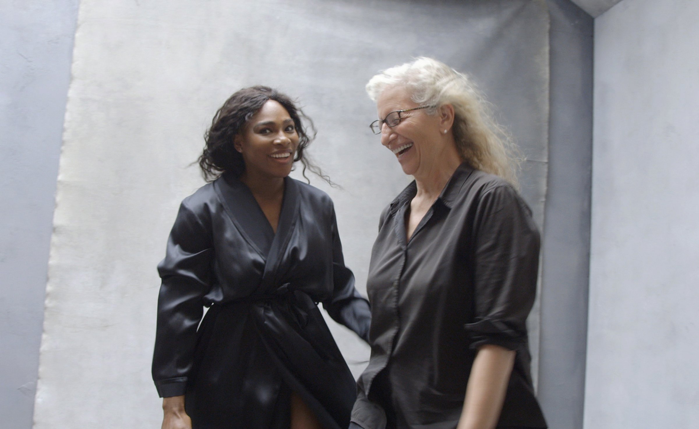 Serena Williams and Annie Leibovitz behind the scenes for the 2016 Pirelli Calendar shoot.