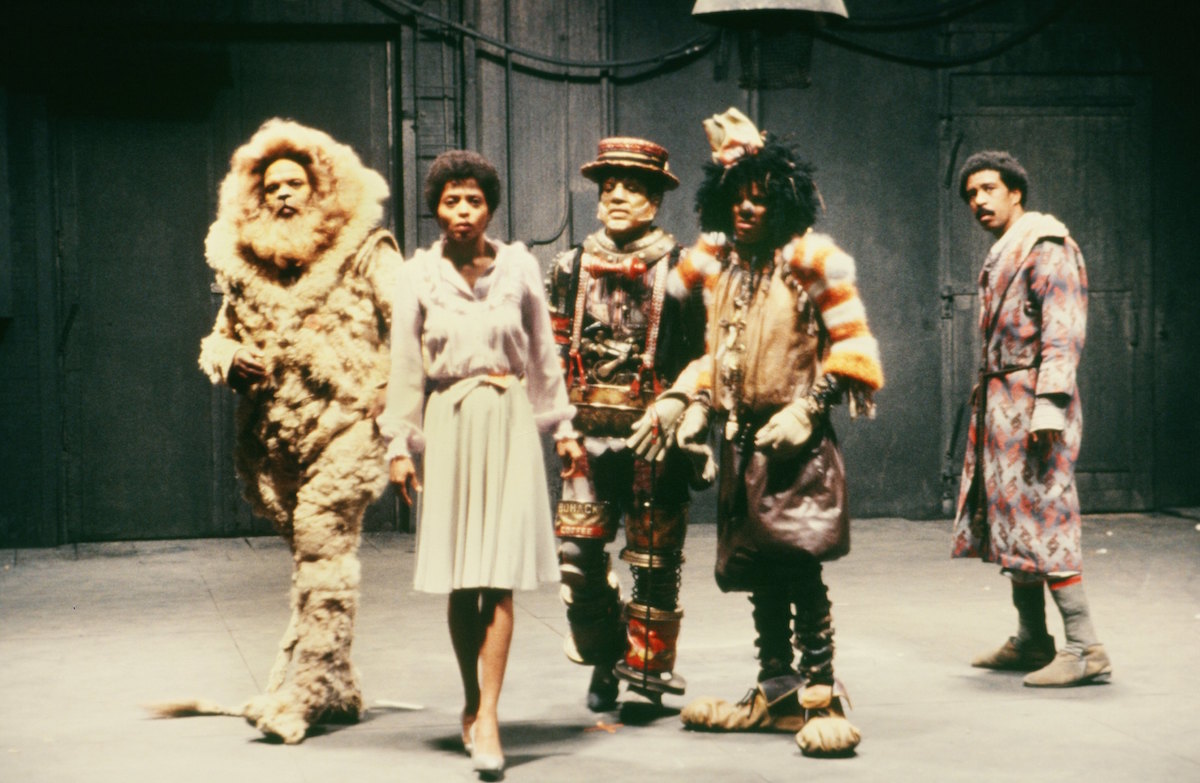 The cast of the movie "The Wiz" (L-R Ted Ross, Diana Ross, Nipsey Russell, Michael Jackson and Richard Pryor) pose for a publicity shot in 1978 in New York, New York. (Michael Ochs Archives / Getty Images)