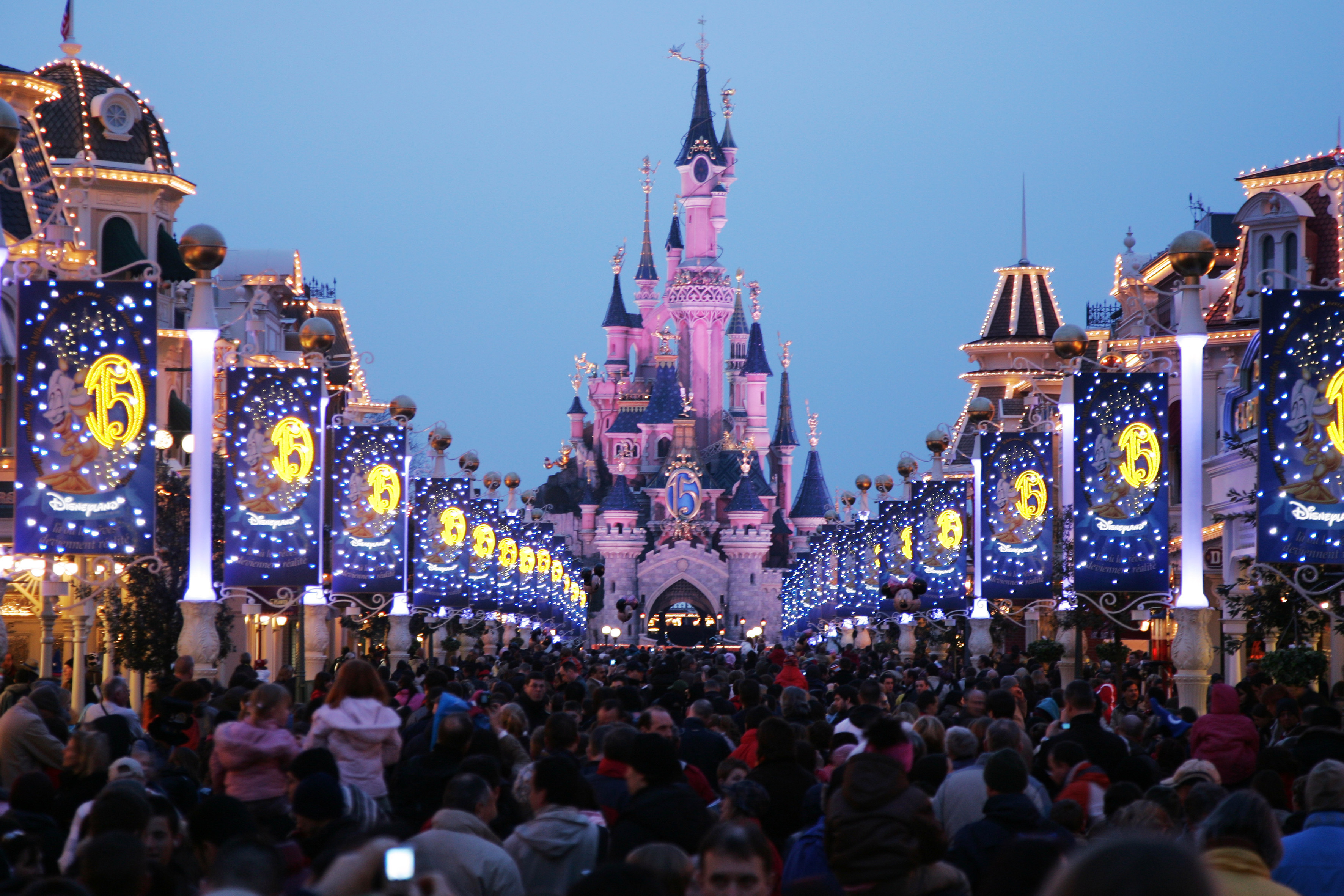 Sleeping Beauty Castle during Disneyland Paris - 15th Anniversary Celebration at Disneyland Paris in Marne-La-Vallee / Paris, France. (Tony Barson Archive—WireImage/Getty Images)