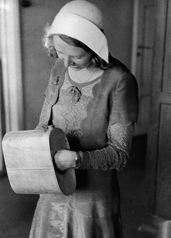 A Finnish woman in 1931 shows how bootleggers used a muff (or handwarmer) to transport alcohol (Ullstein bild / Getty Images)
