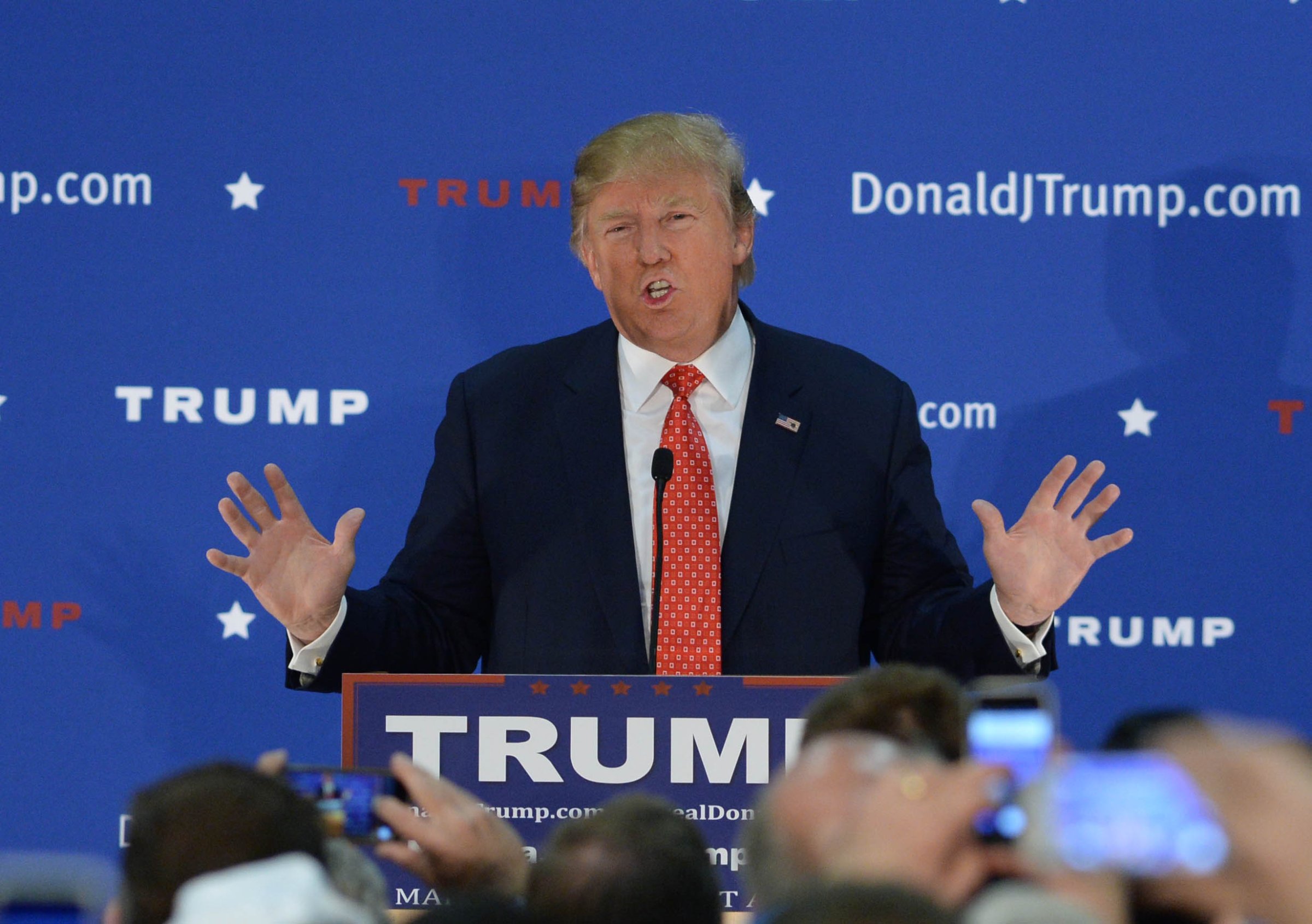 Republican Presidential Candidate Donald Trump Campaigns In Nashua, New Hampshire