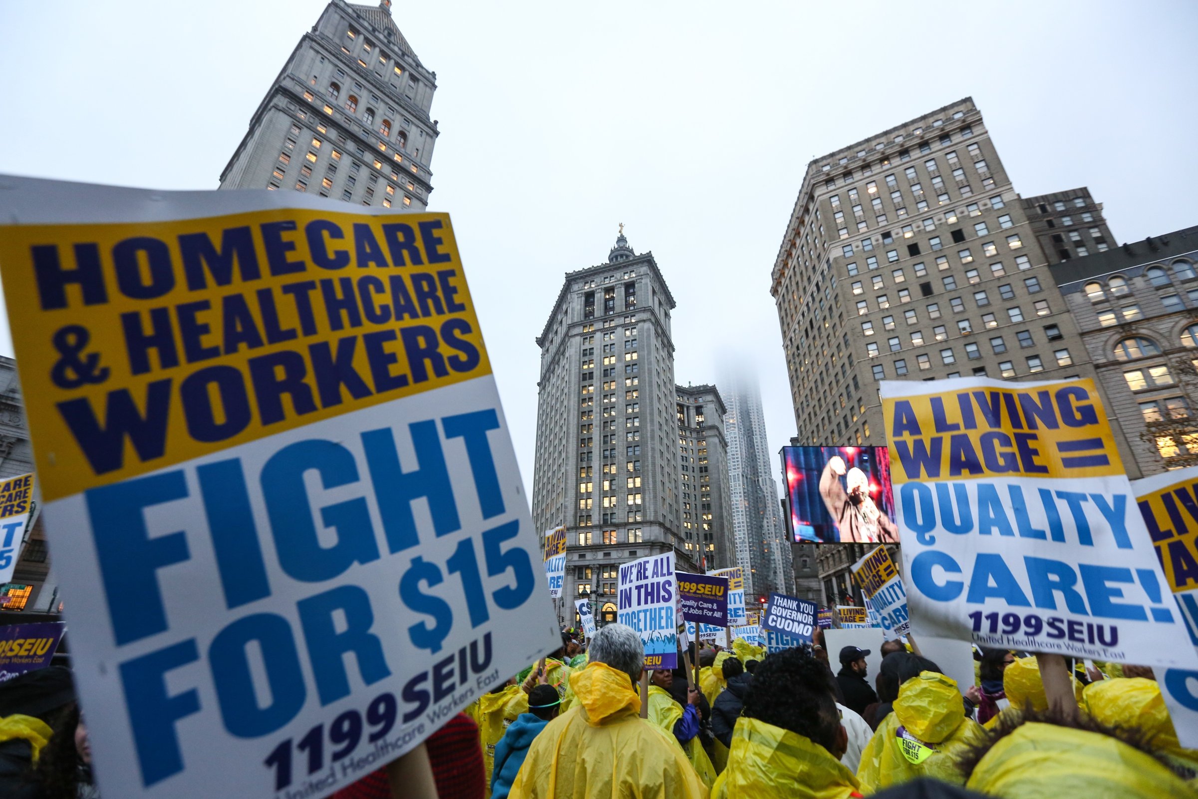 Rally for higher wages in New York