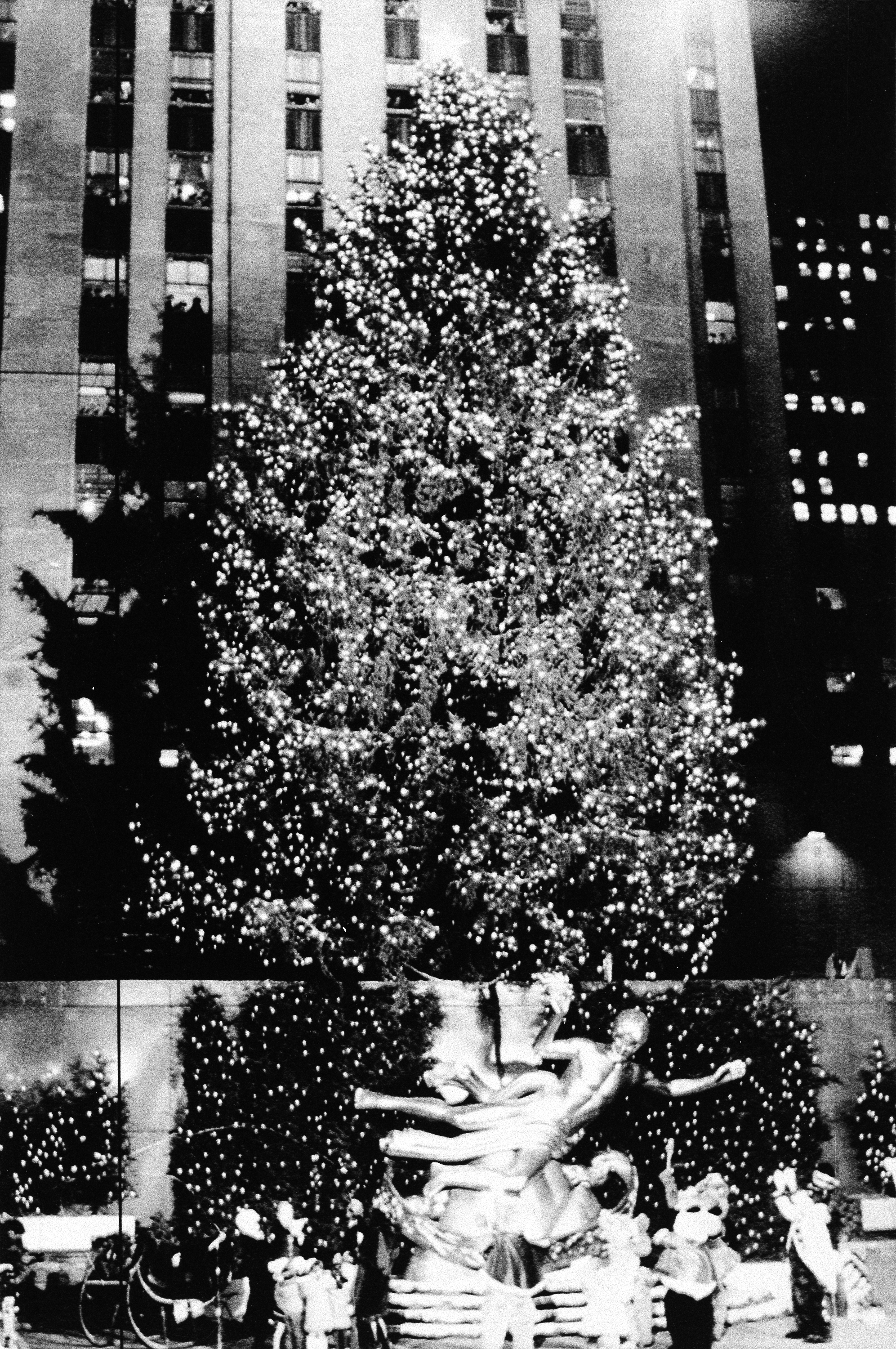 Rockefeller Center Christmas Tree 1985