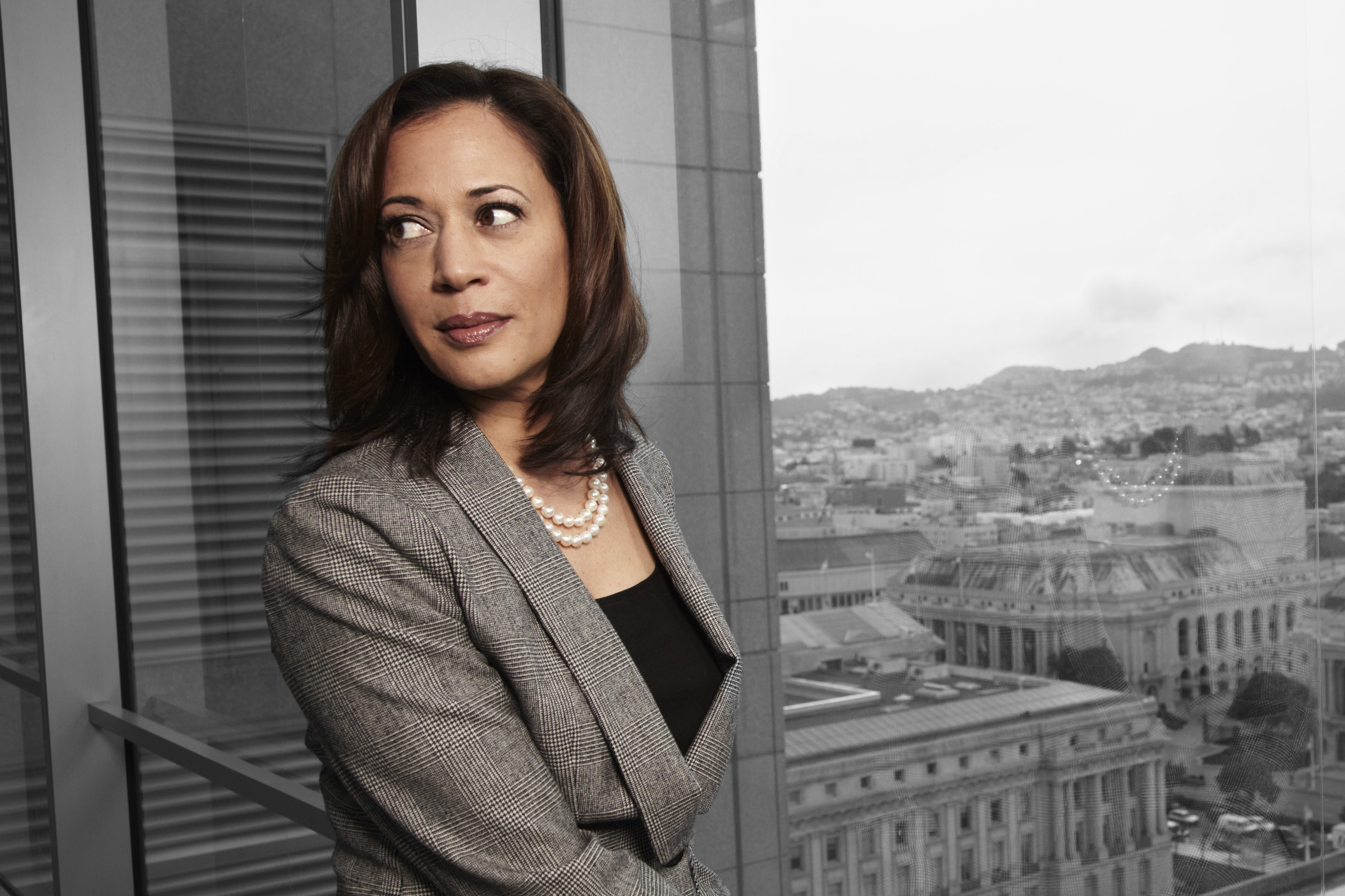 Kamala Harris: 
                              The California attorney general, a Democrat, is running for the seat being vacated by long-serving Sen. Barbara Boxer in California. If she wins, she would be the first black and the first South Asian Senator from the Golden State.