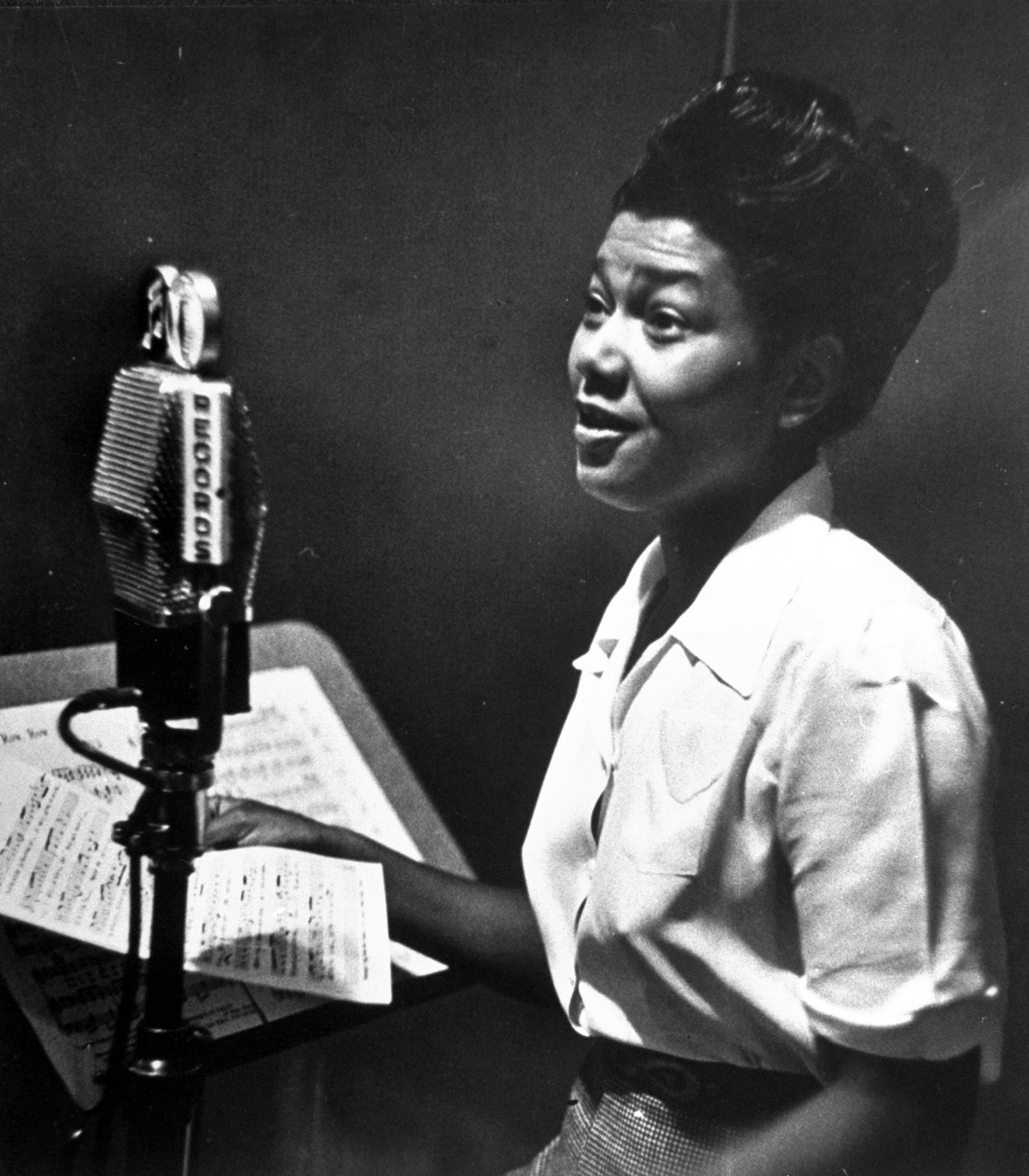 Pearl Bailey in a CBS recording session.