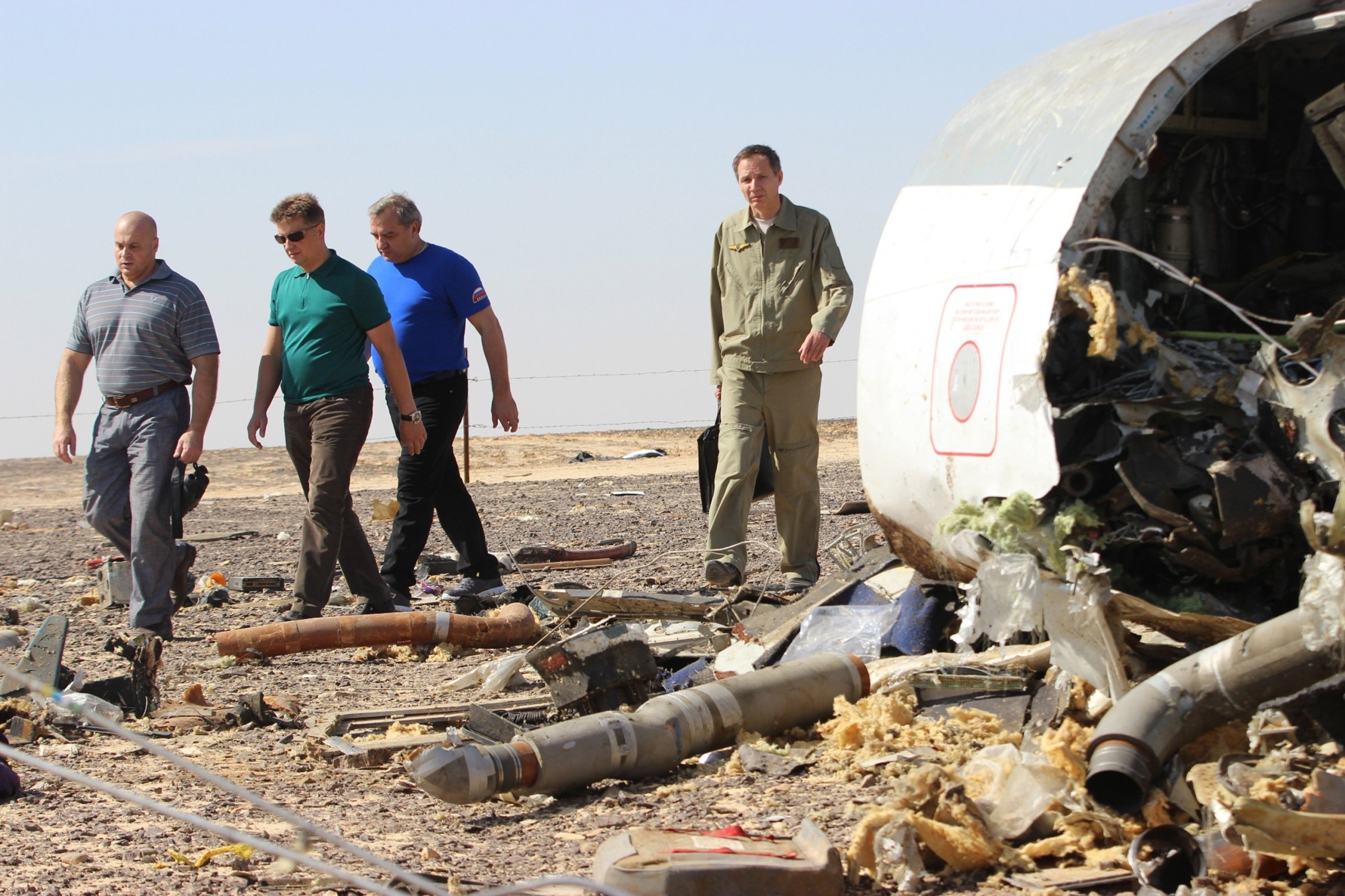 Russian Minister at Russian airliner's crash site in Egypt