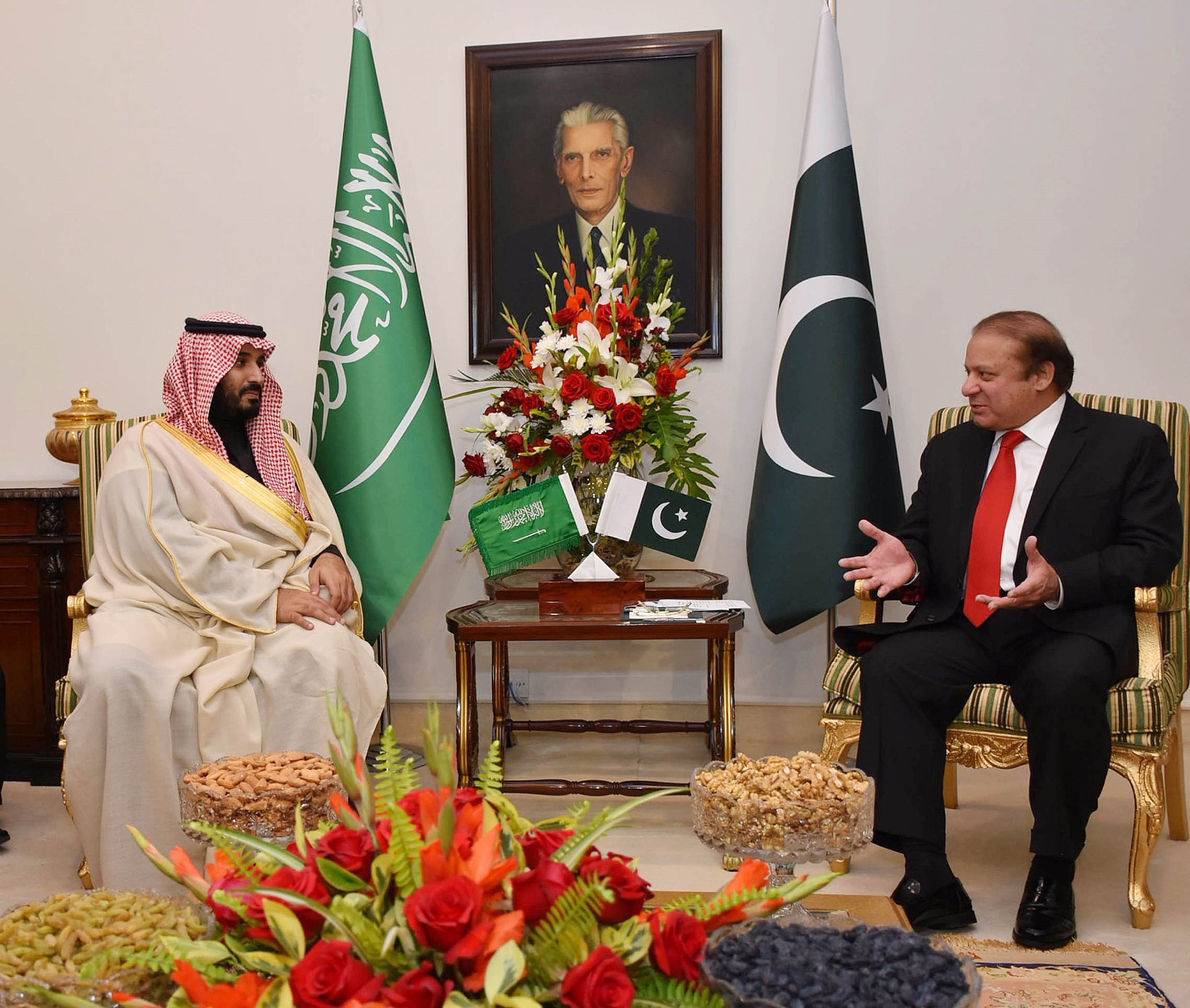Saudi Arabia's Defense Minister Mohammed bin Salman, left, meets Pakistani Prime Minister Nawaz Sharif at the Prime Minister's Office in Islamabad on Jan. 10, 2016 (Anadolu Agency—Getty Images)