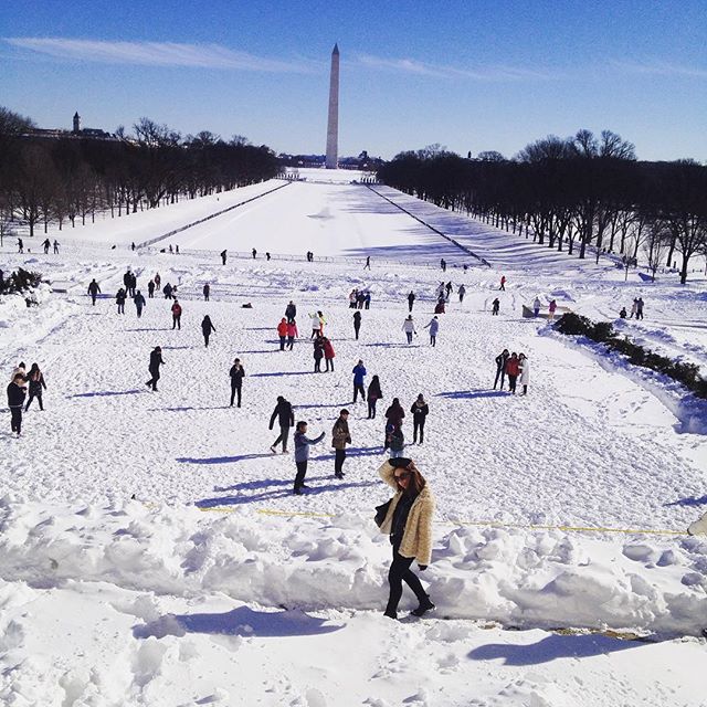 Au Pair In America posted this photo from the  Lincoln Memorial in Washington, D.C. saying  The National Monument and Lincoln Memorial in the snow #mydccool #lincolnmemorial #nationalmonument #snow.