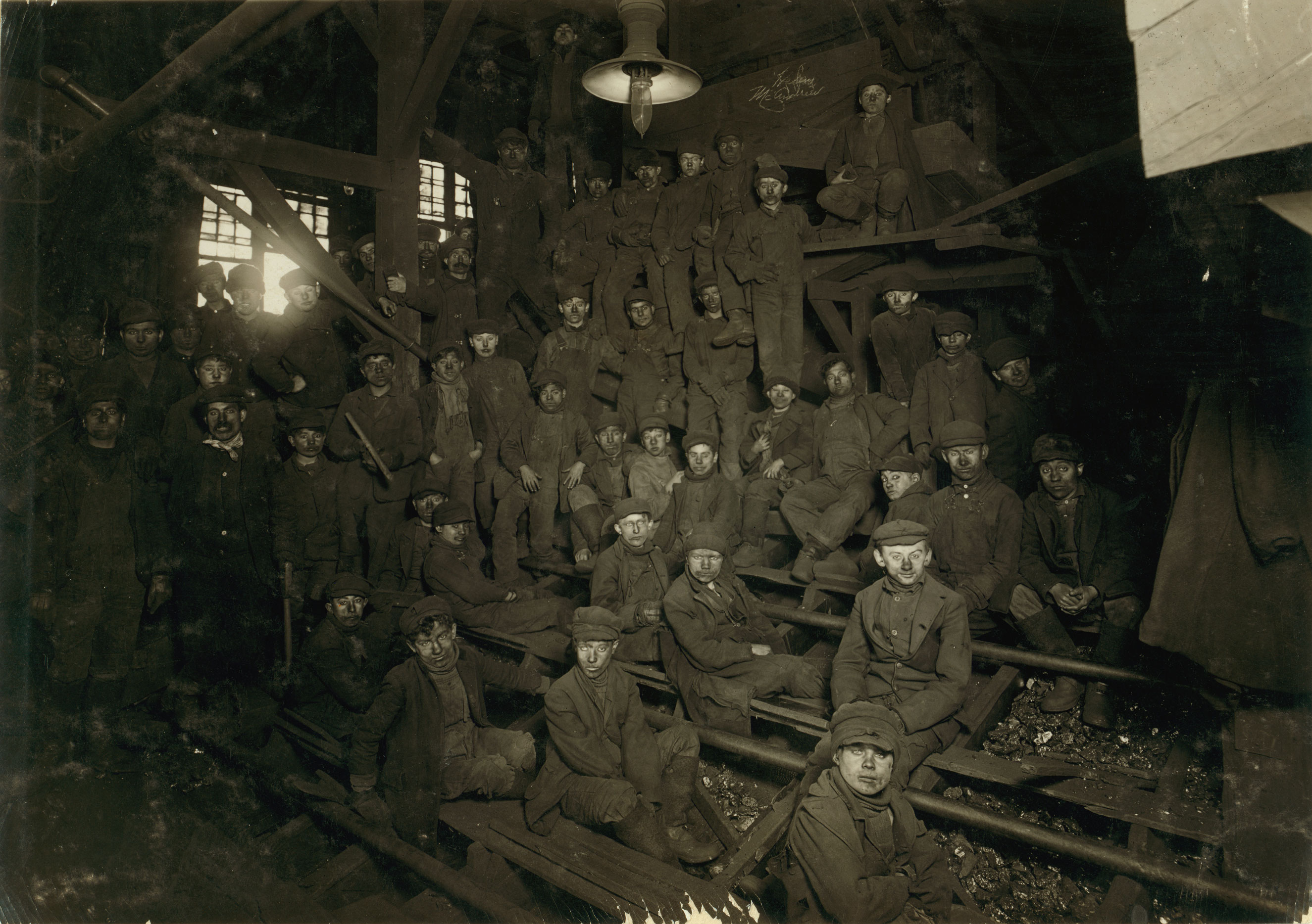 Noon hour in the Ewen Breaker, Pennsylvania Coal Co. Jan. 1911. South Pittston, Pennsylvania.