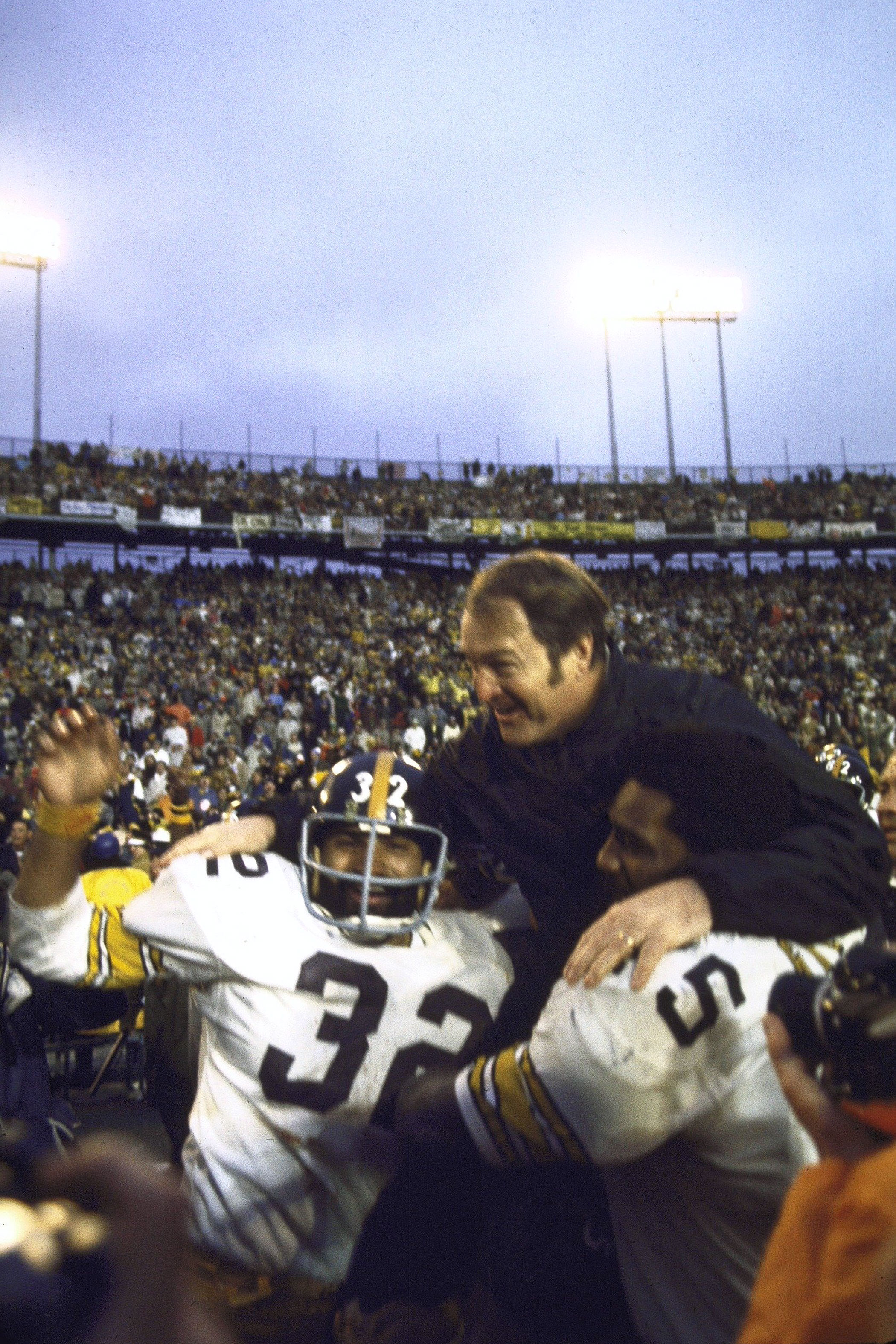 Super Bowl IX, Jan. 12, 1975
                              Pittsburgh Steelers vs Minnesota Vikings in New Orleans