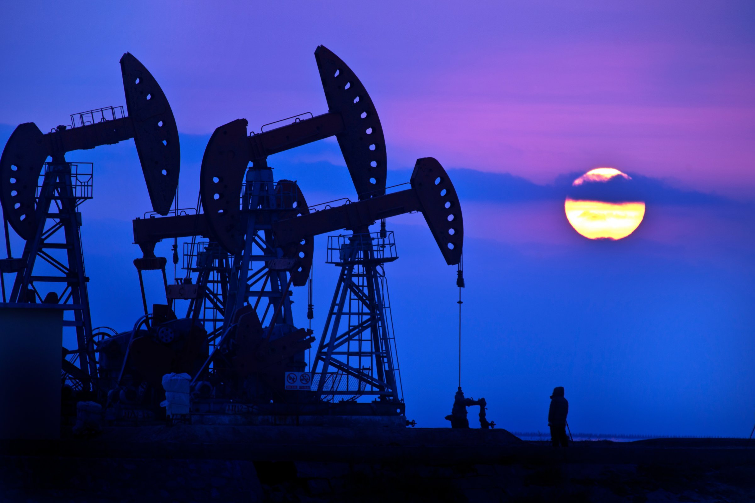 oil-field-sunset