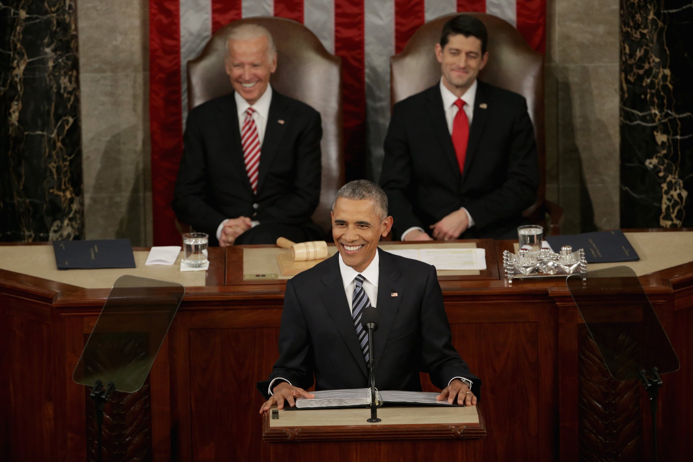 U.S. President Barack Obama delivers the State of the Union speech before members of Congress in the House chamber of the U.S. Capitol Jan. 12, 2016 in Washington.