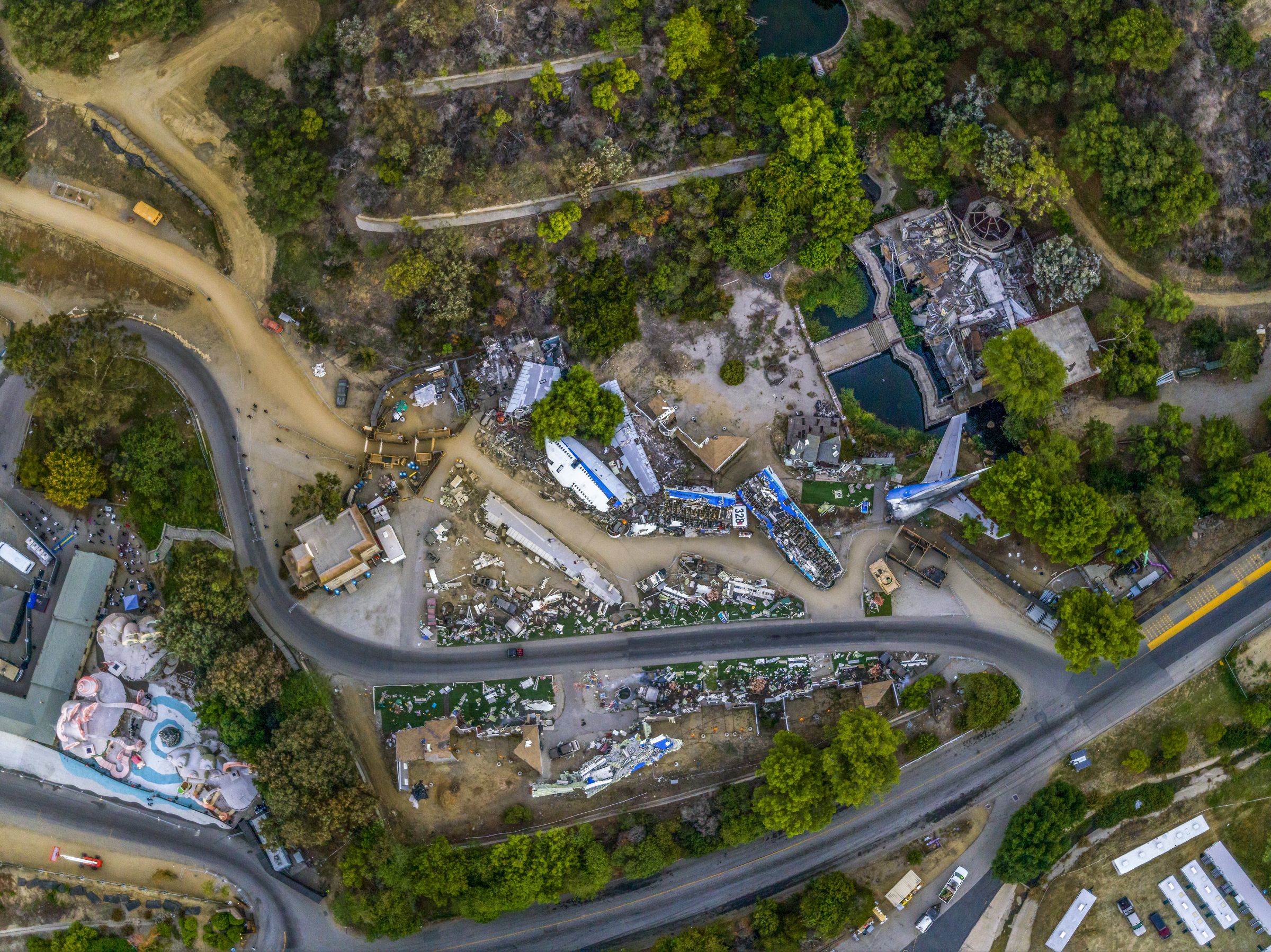 Parks and Recreation: Helicopter aerial photographs show where humans gather, America - 2015