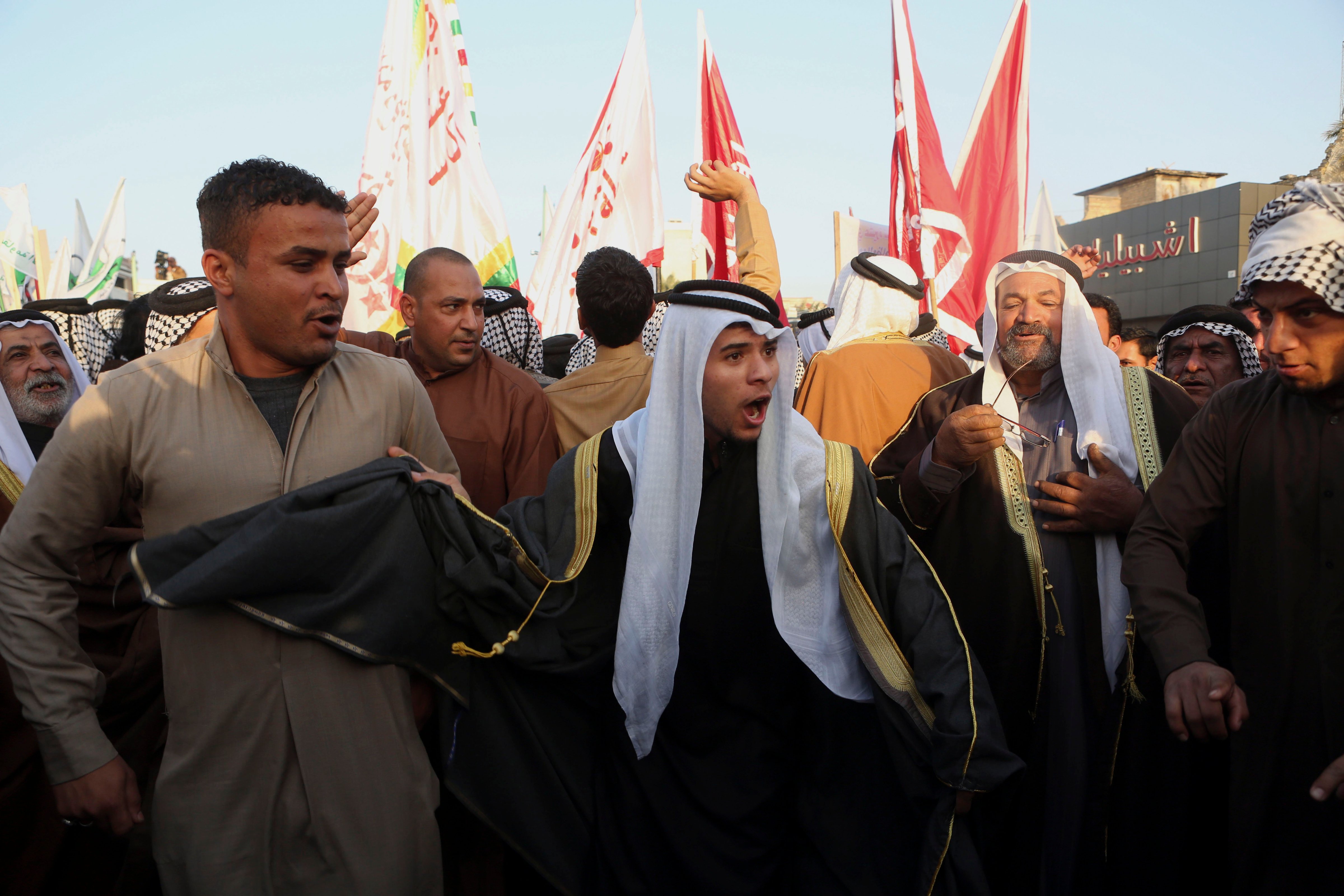 Protesters chant anti-Saudi slogans during a rally to protest the execution of Saudi Shiite Sheik Nimr al-Nimr by  Saudi Arabia last week, in Basra, southeast of Baghdad, Iraq on Jan. 6, 2016. (Nabil al-Jurani—AP)