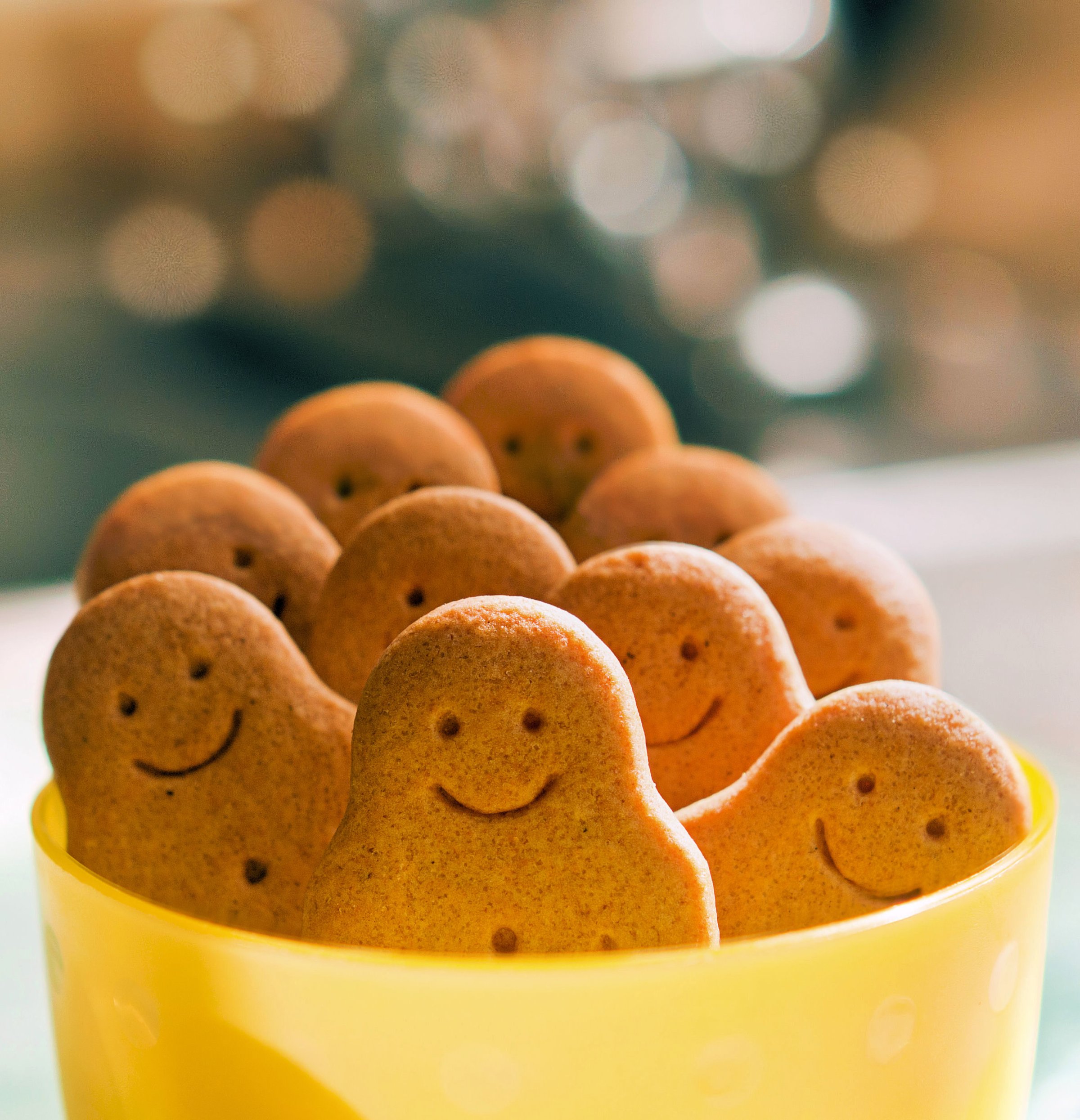 Pot of smiling gingerbread men